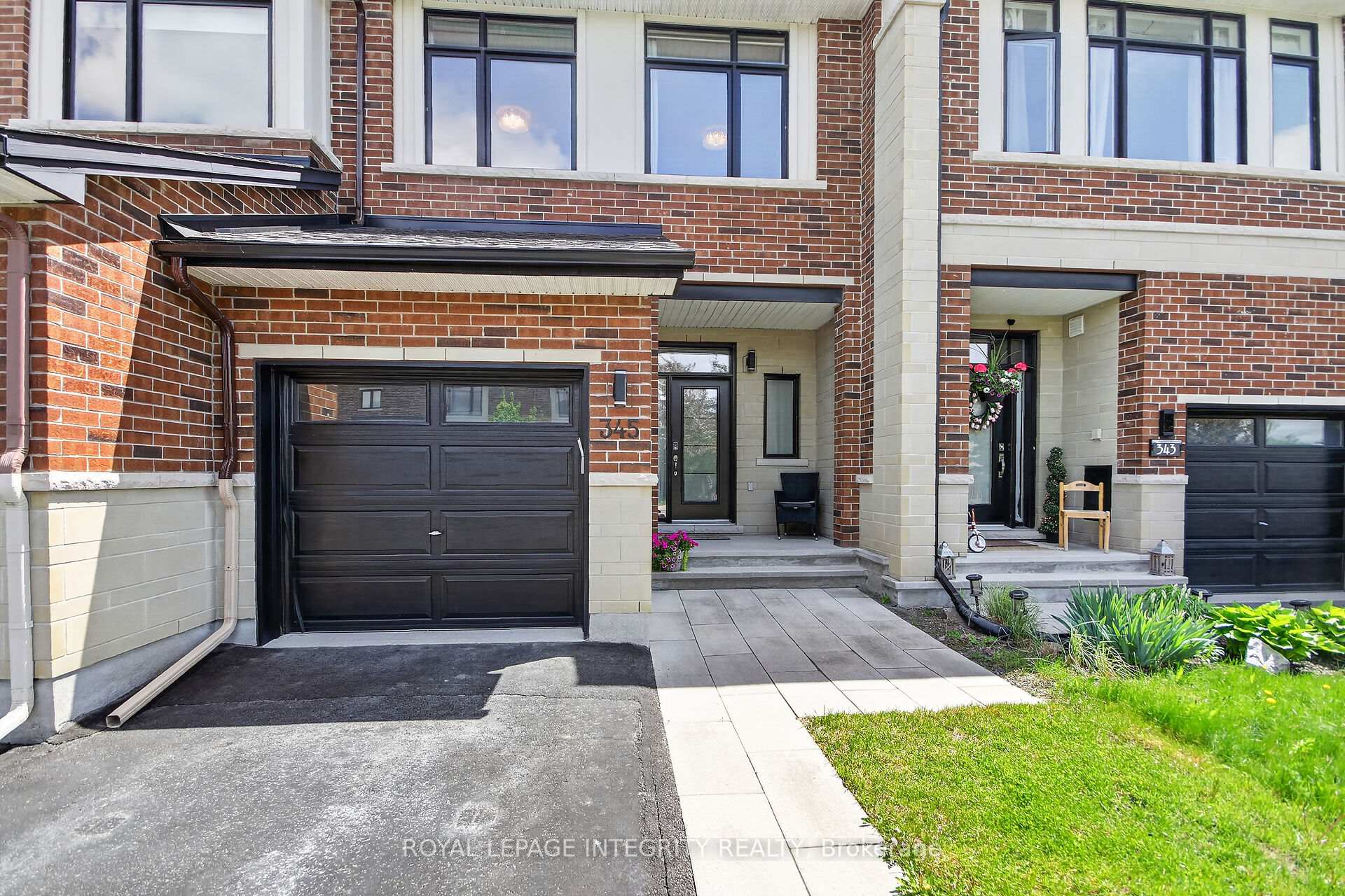 345 Cooks Mill Crescent, Blossom Park - Airport and Area, ON K1V 2N3 — Blossom Park - Airport and Area, Ontario