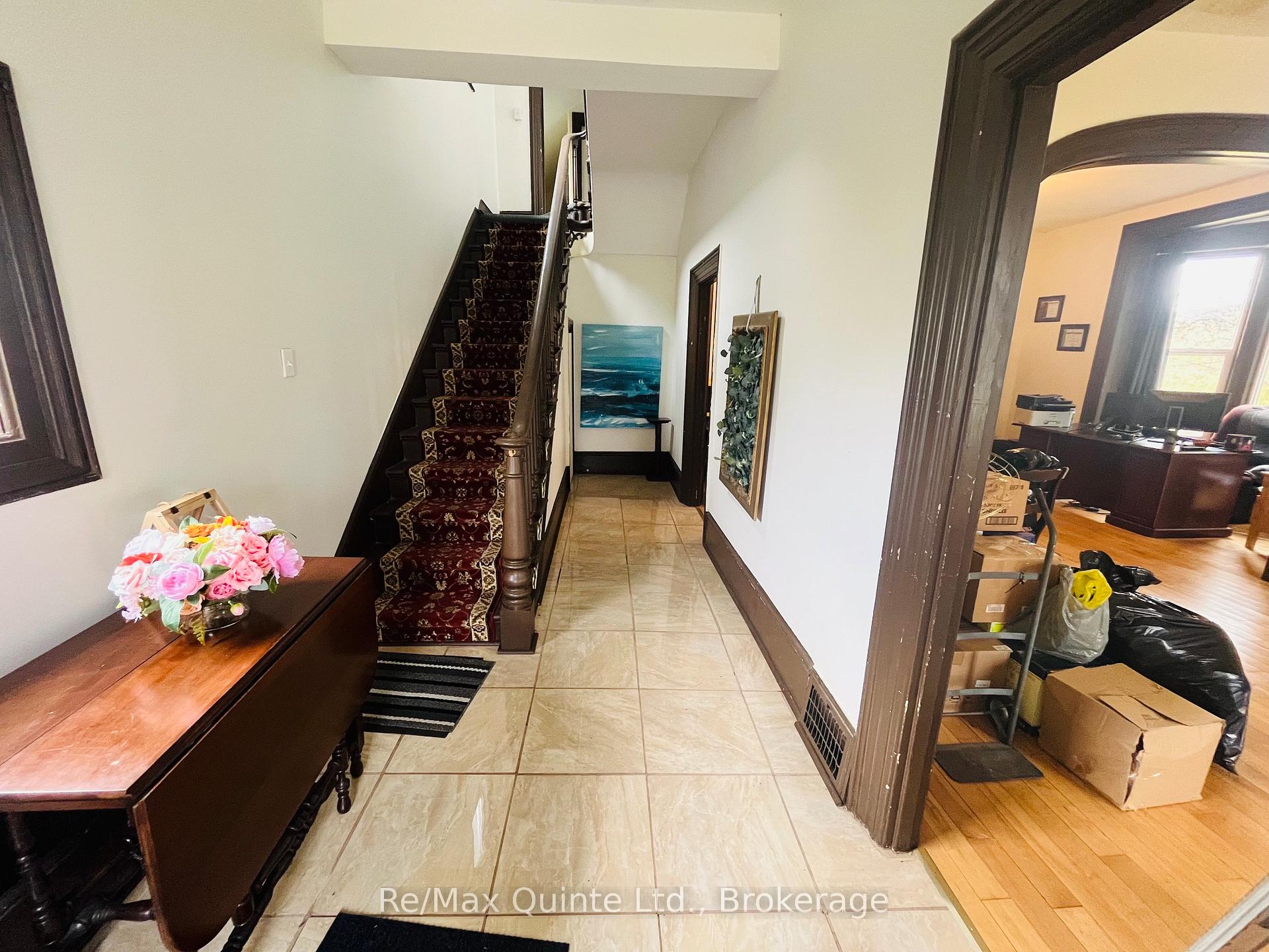 45 Highland Avenue, Belleville — photo 4 of 5