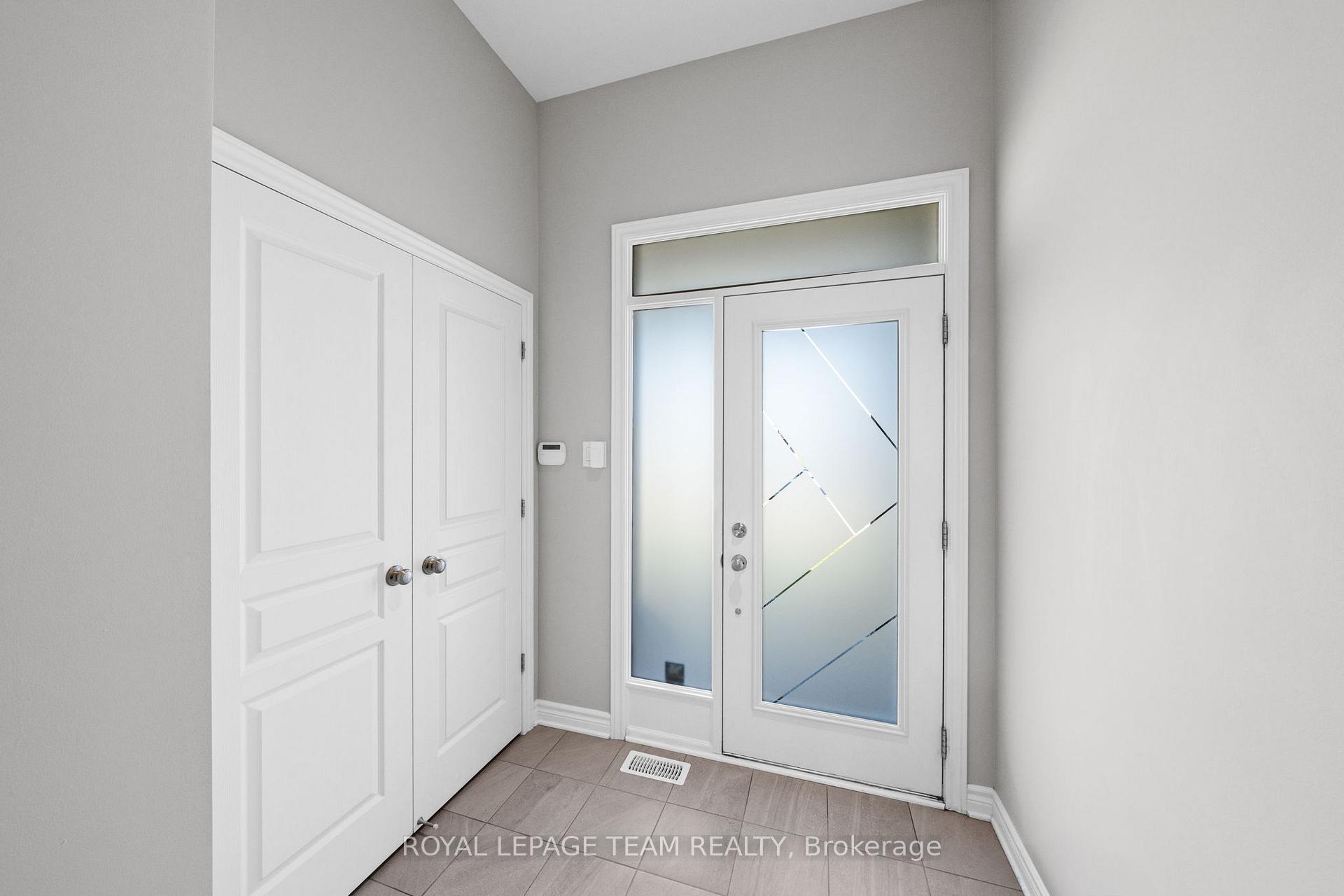 49 Plank Street, Kanata — photo 3 of 5