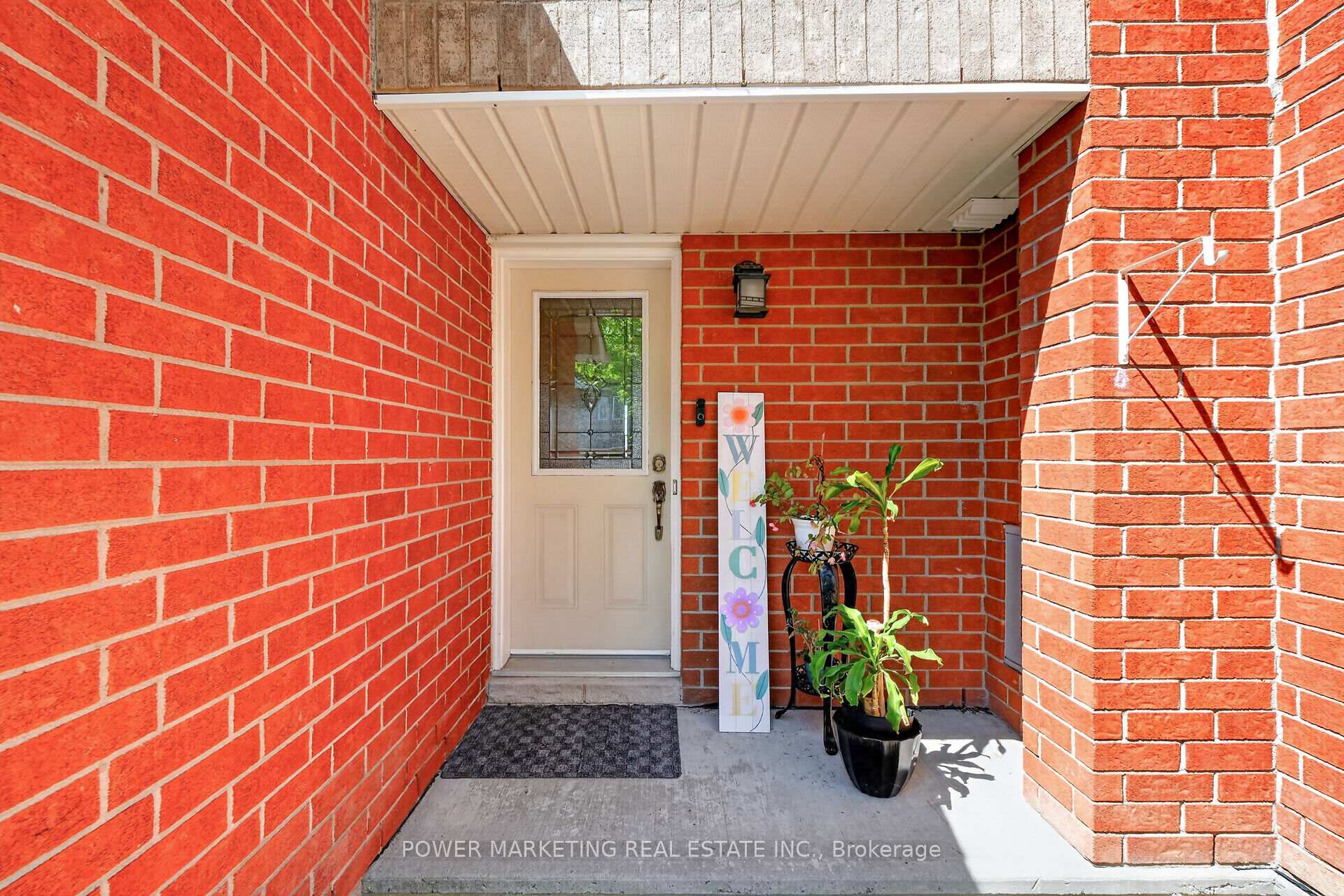 551 LOUIS TOSCANO Drive, Orleans - Cumberland and Area — photo 4 of 5