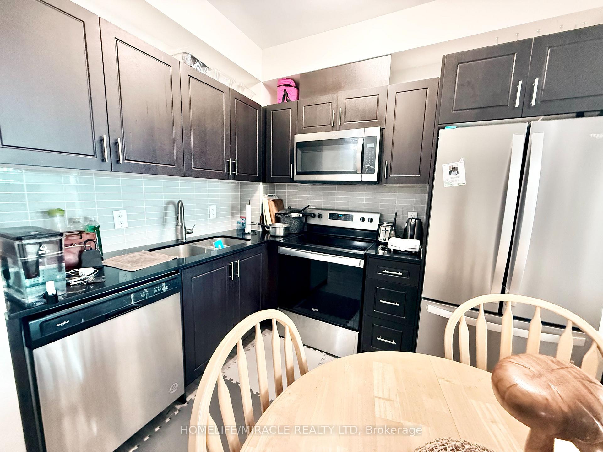 128 King Street N 911, Waterloo — photo 3 of 5