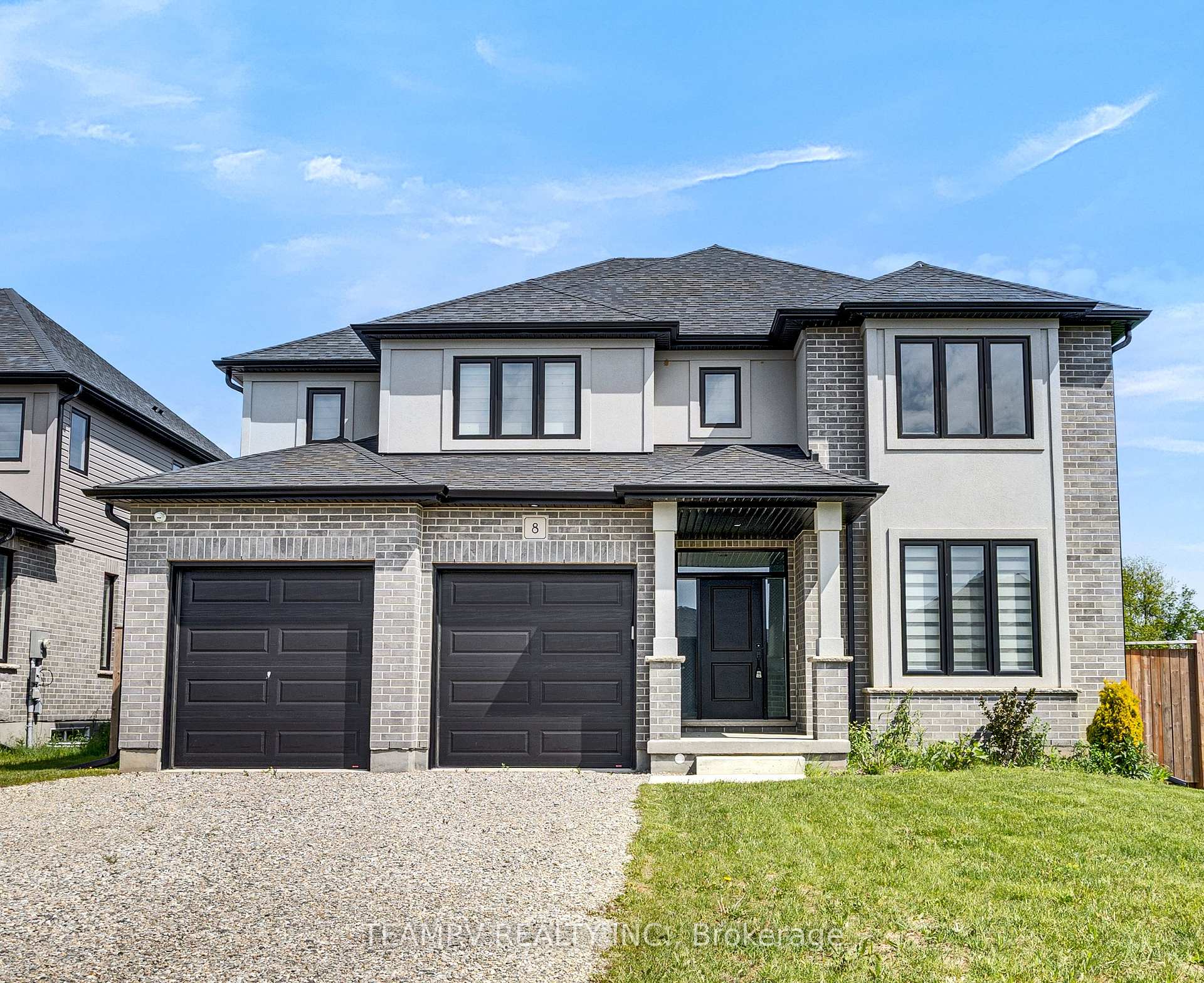 8 Sycamore Drive, Tillsonburg, ON N4G 5S3 — Tillsonburg, Ontario