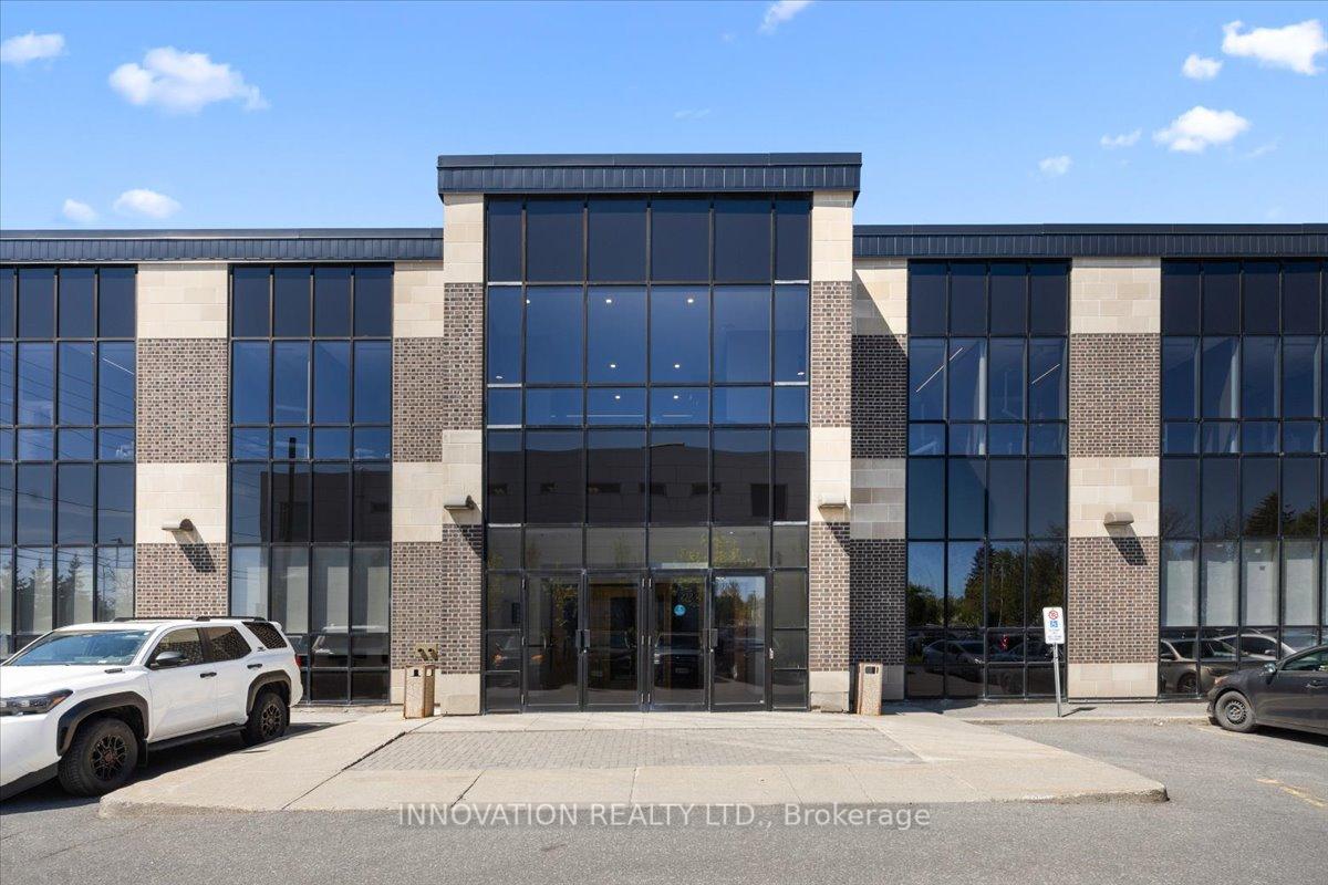 4275 Innes Road, Orleans - Cumberland and Area — photo 4 of 5