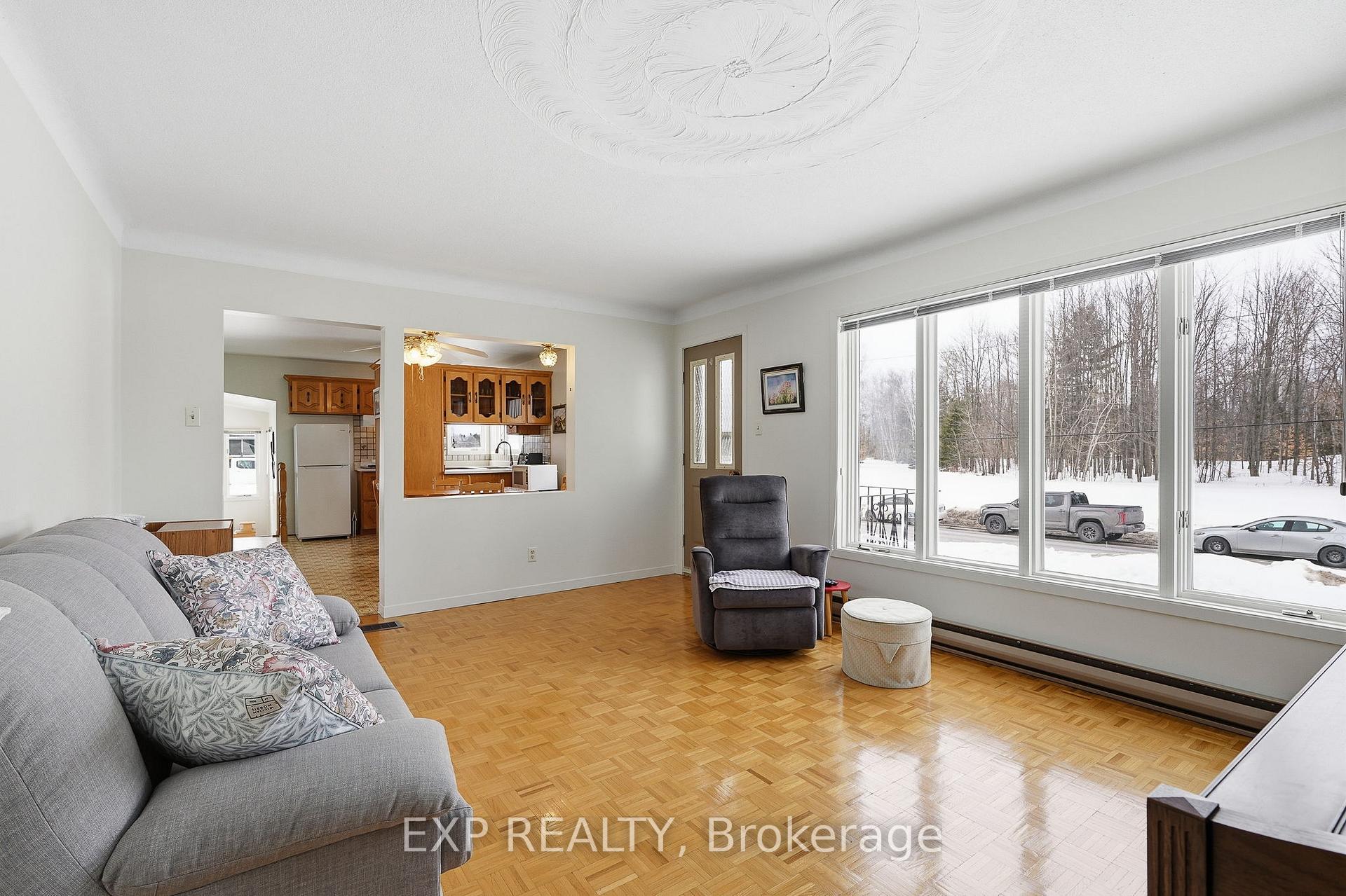 1776 Labonte Street, Clarence-Rockland — photo 4 of 5