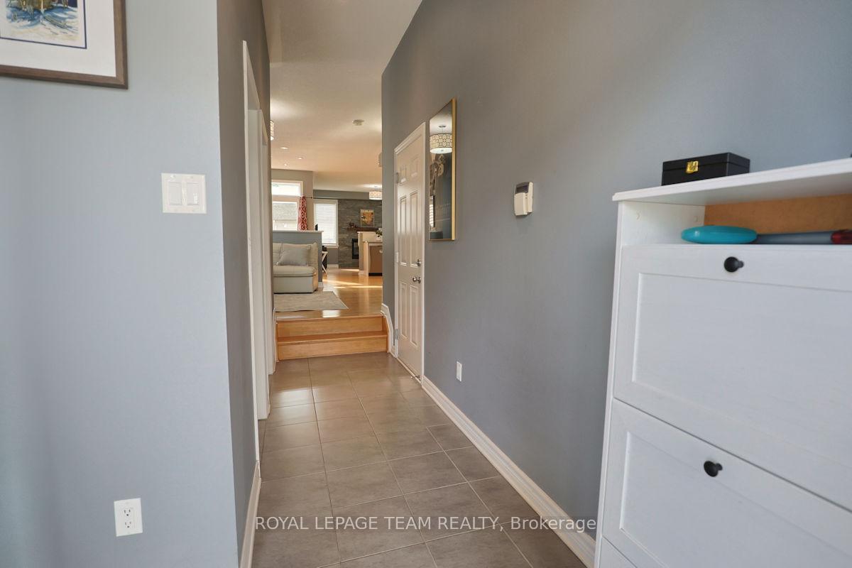 1591 Carronbridge Circle, Kanata — photo 4 of 5