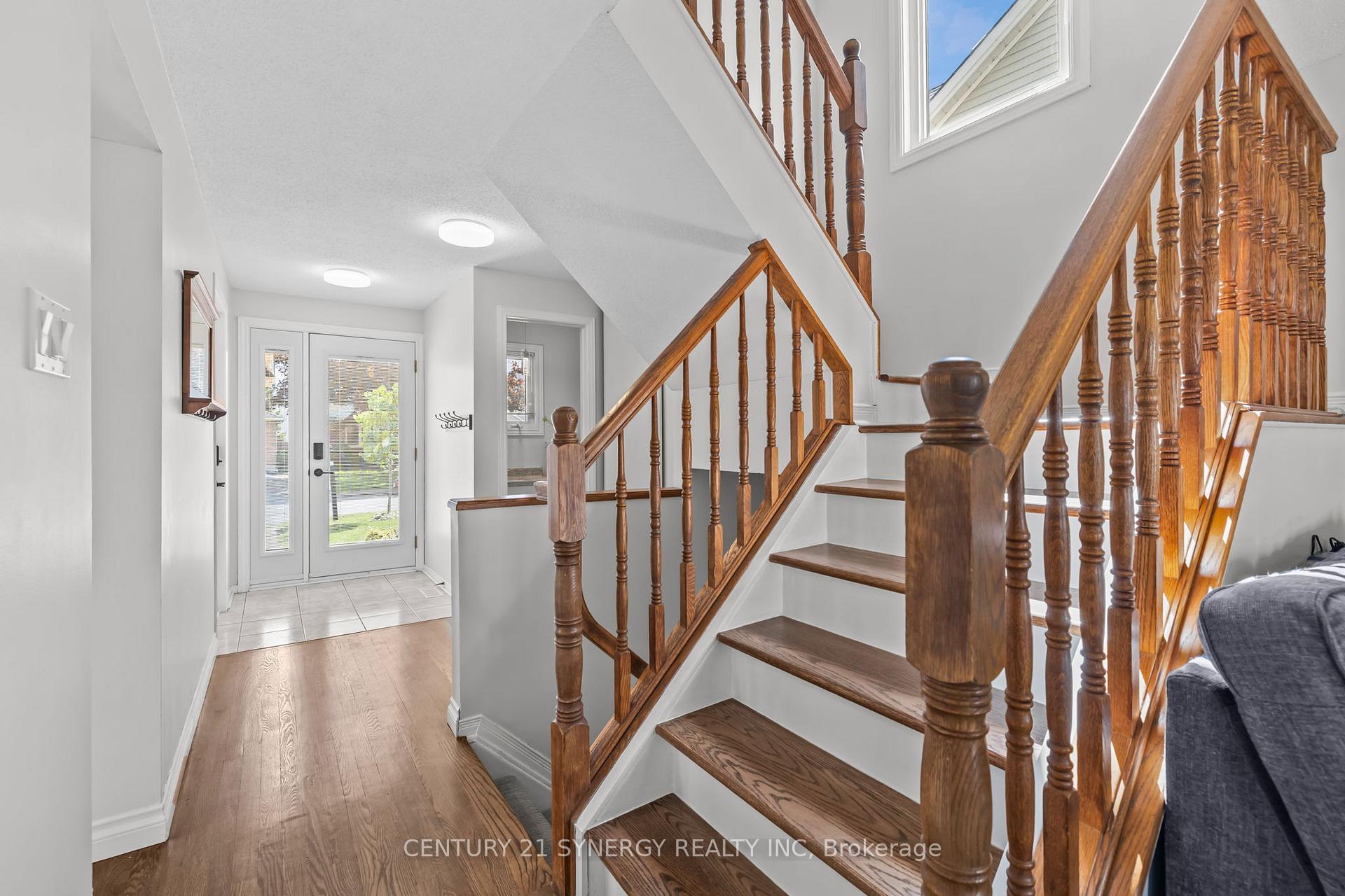497 Rougemount Crescent, Orleans - Cumberland and Area — photo 5 of 5