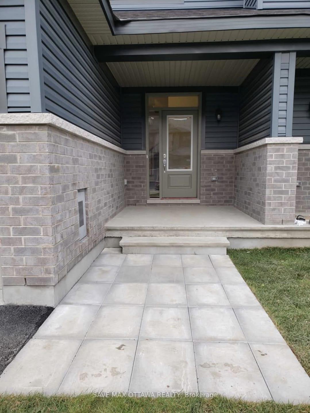 270 Tim Sheehan Place, Kanata — photo 2 of 5