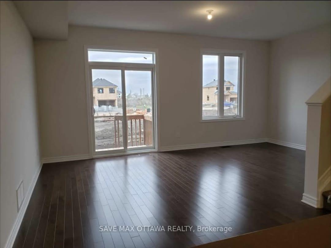270 Tim Sheehan Place, Kanata — photo 4 of 5