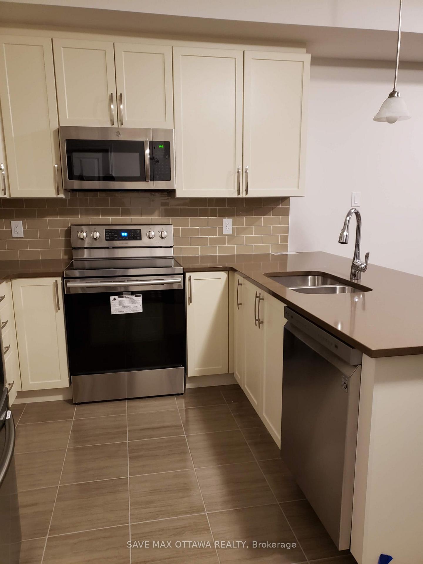 270 Tim Sheehan Place, Kanata — photo 5 of 5