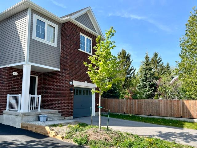 166 Winters Way, Shelburne — photo 2 of 5