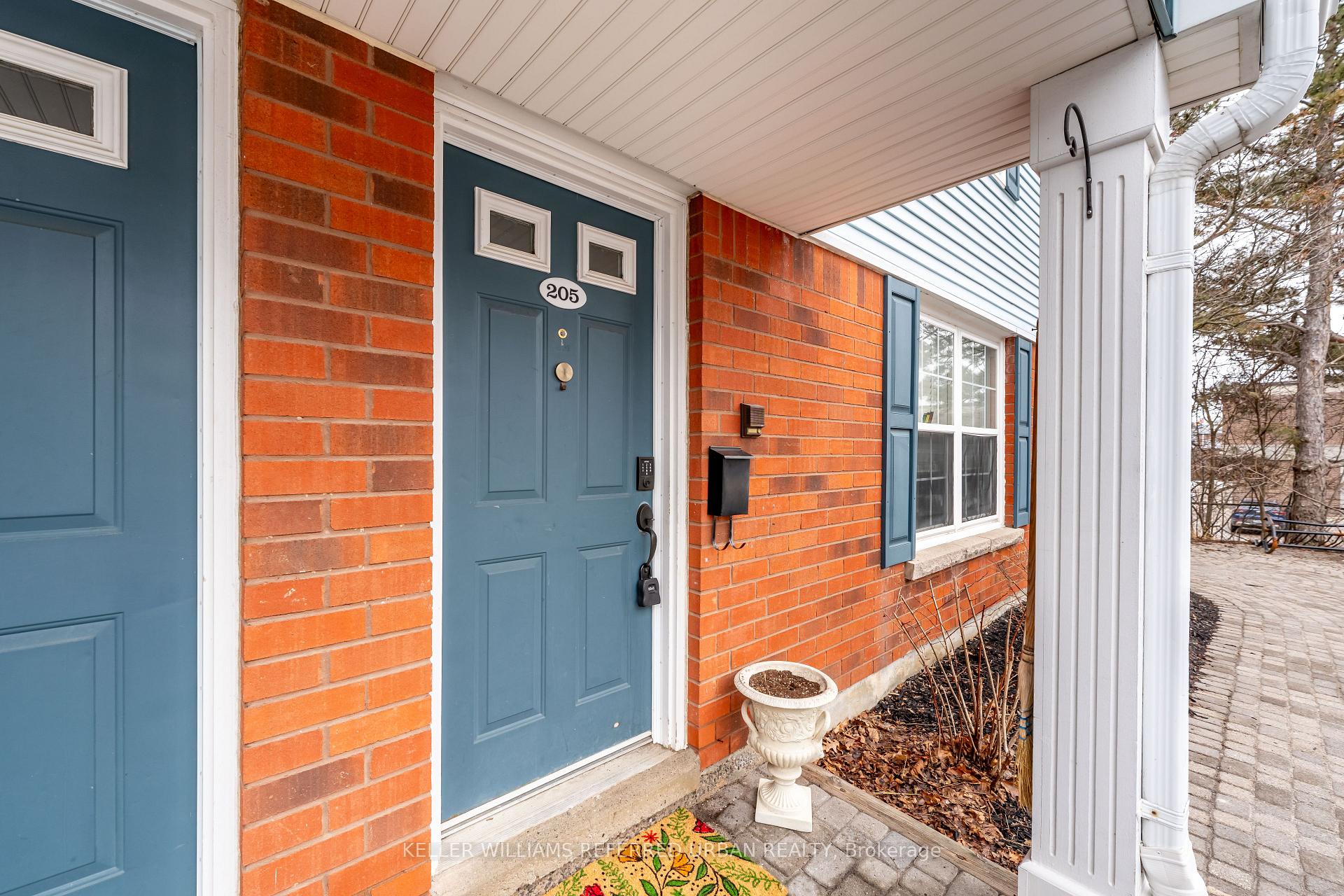 182 D'Arcy Street 205D, Cobourg — photo 2 of 5