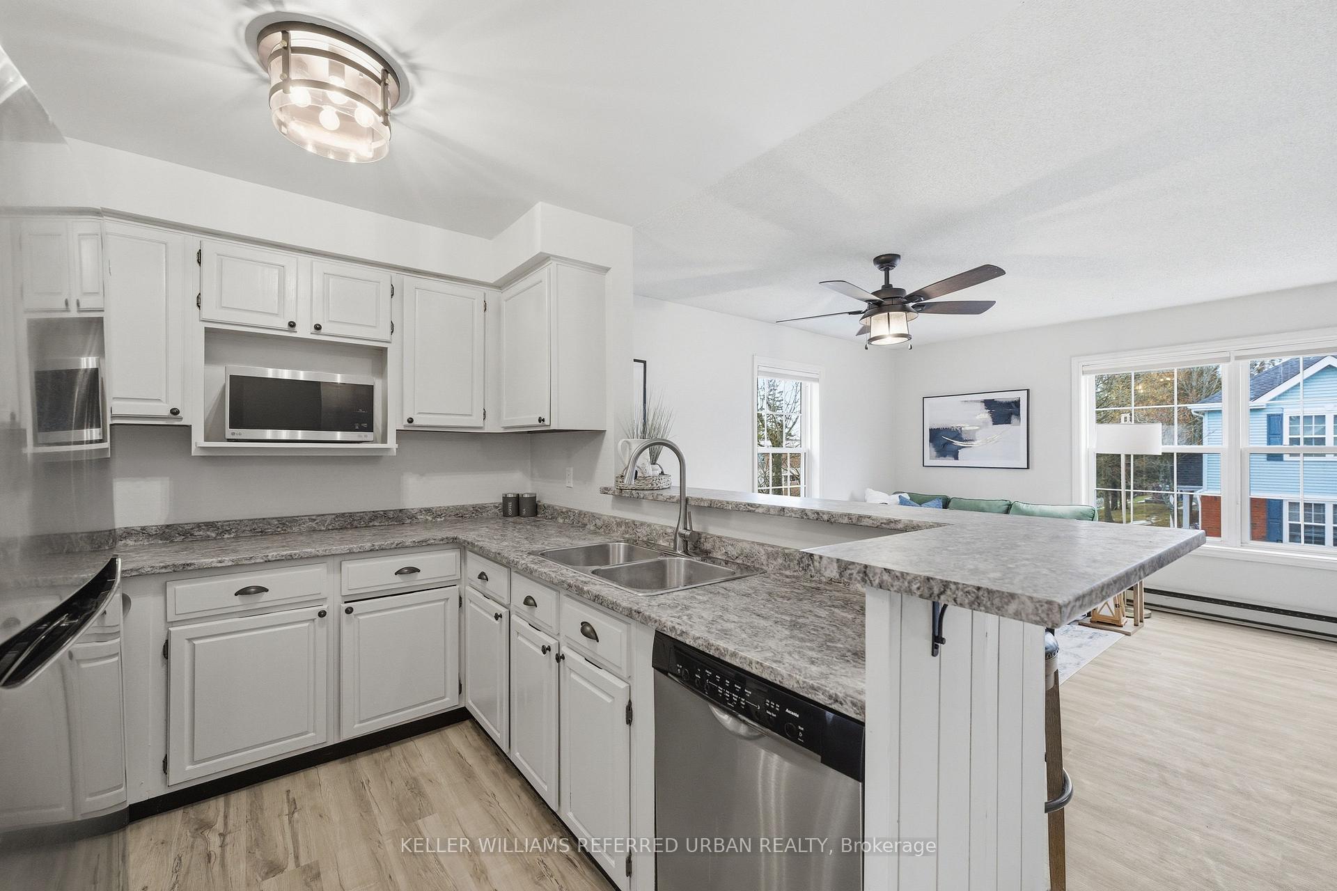 182 D'Arcy Street 205D, Cobourg — photo 5 of 5