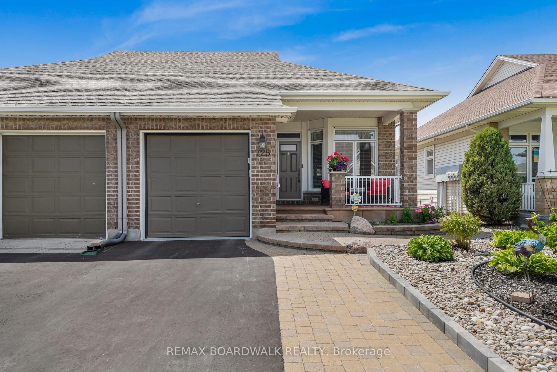 725 Cabris Crescent, Orleans - Cumberland and Area, ON K4A 0T6 — Orleans - Cumberland and Area, Ontario