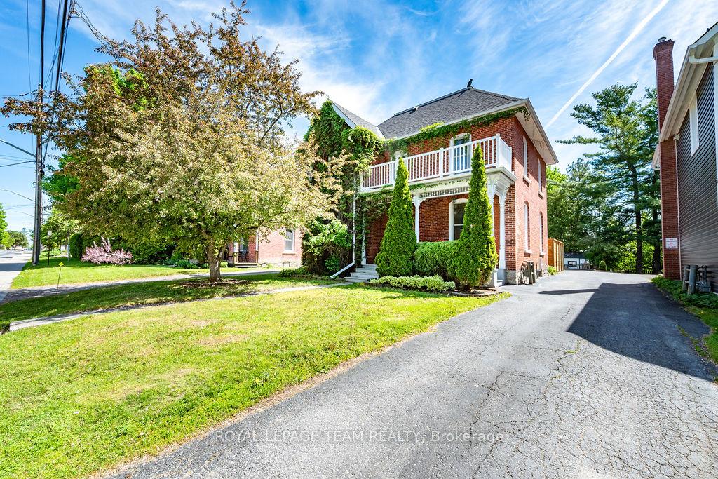 241 John Street N, Arnprior, ON K7S 2P3 — Arnprior, Ontario