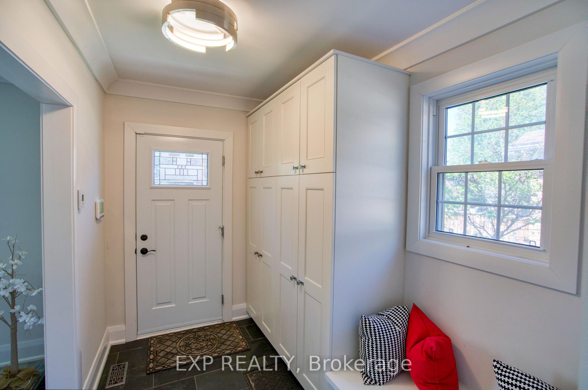 22 Mount Pleasant Avenue, Glebe - Ottawa East and Area — photo 3 of 5