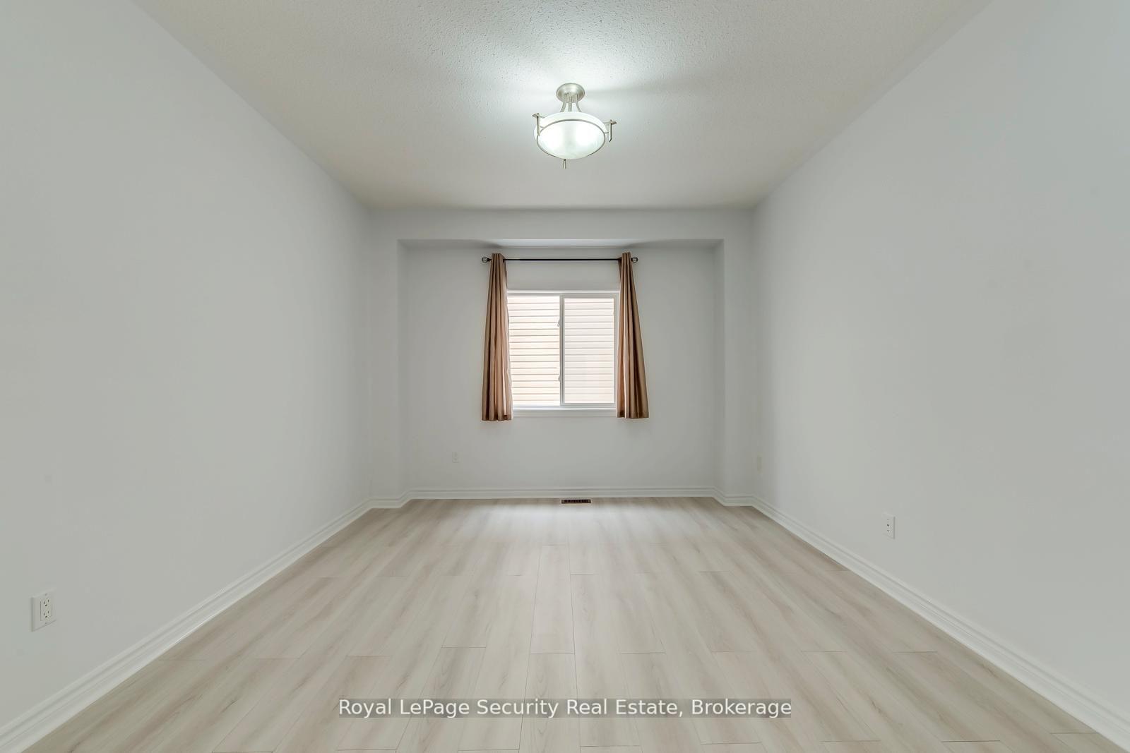 757 Halbert Drive, Shelburne — photo 4 of 5