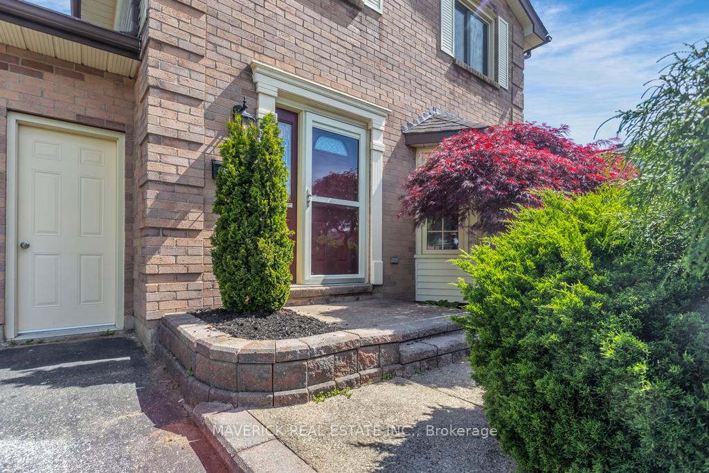 6 BONNIE Place, St. Thomas — photo 4 of 5