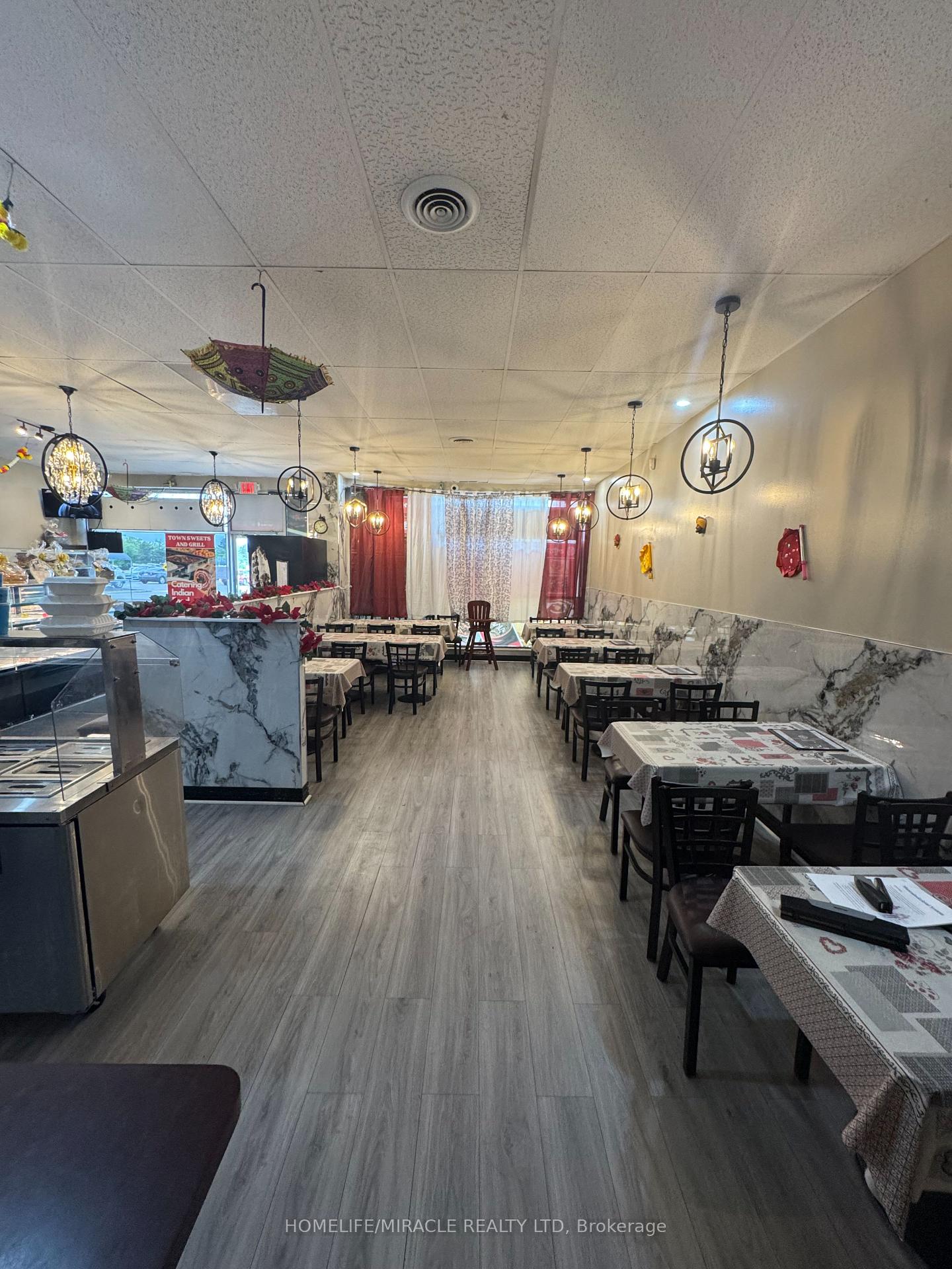 75 Dundas Street 5 & 6, Cambridge — photo 4 of 5