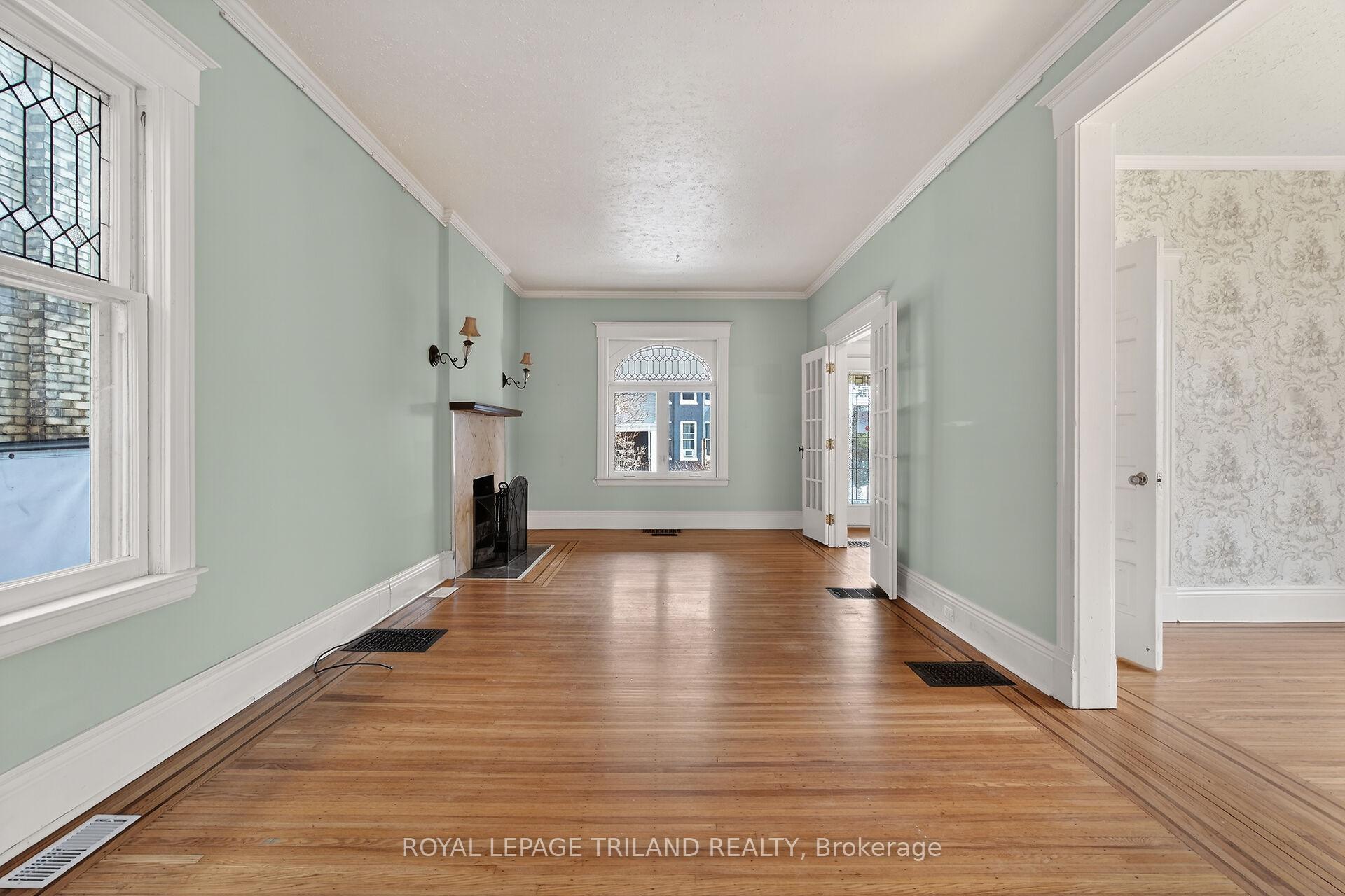 40 Metcalfe Street, St. Thomas — photo 5 of 5