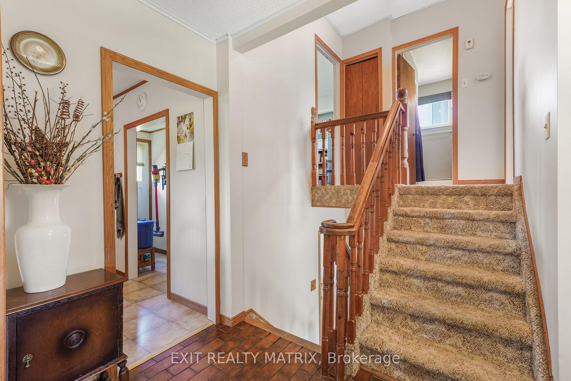 6416 Saumure Road, Orleans - Cumberland and Area — photo 4 of 5