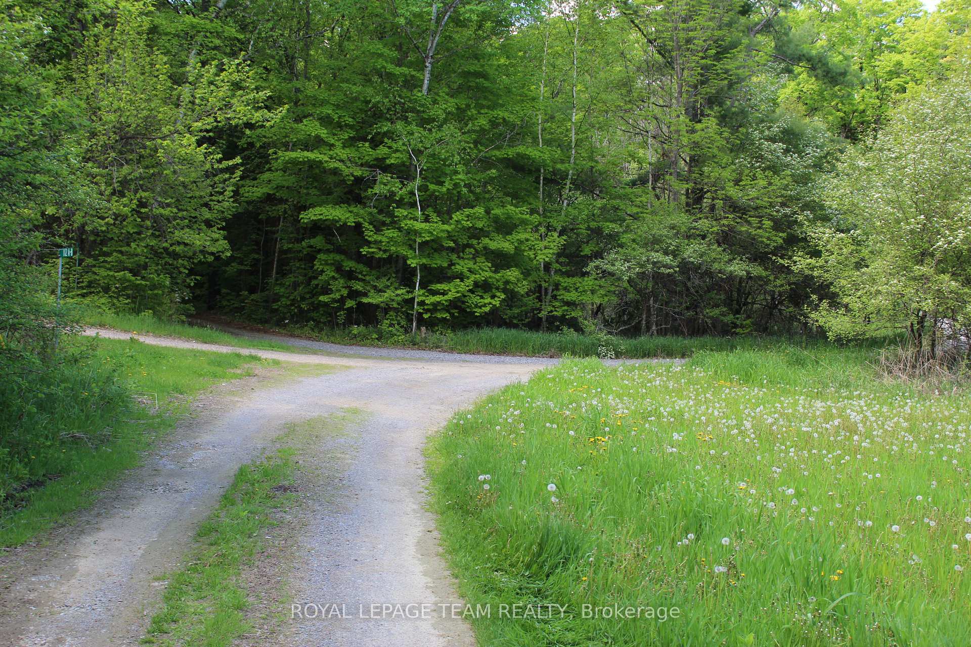 112 Mitchell Lane, McNab/Braeside — photo 4 of 5