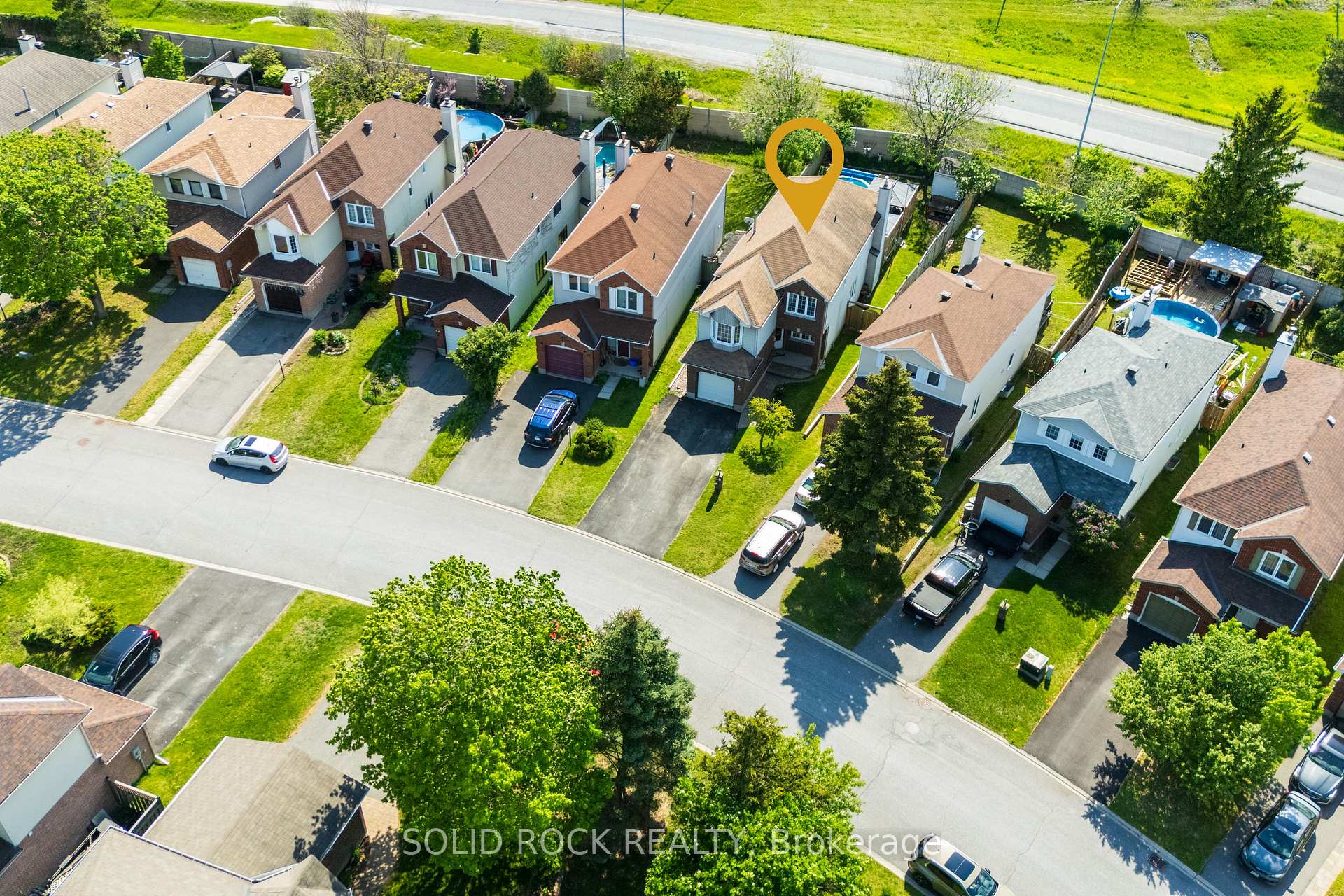 30 Rowe Drive, Kanata — photo 3 of 5