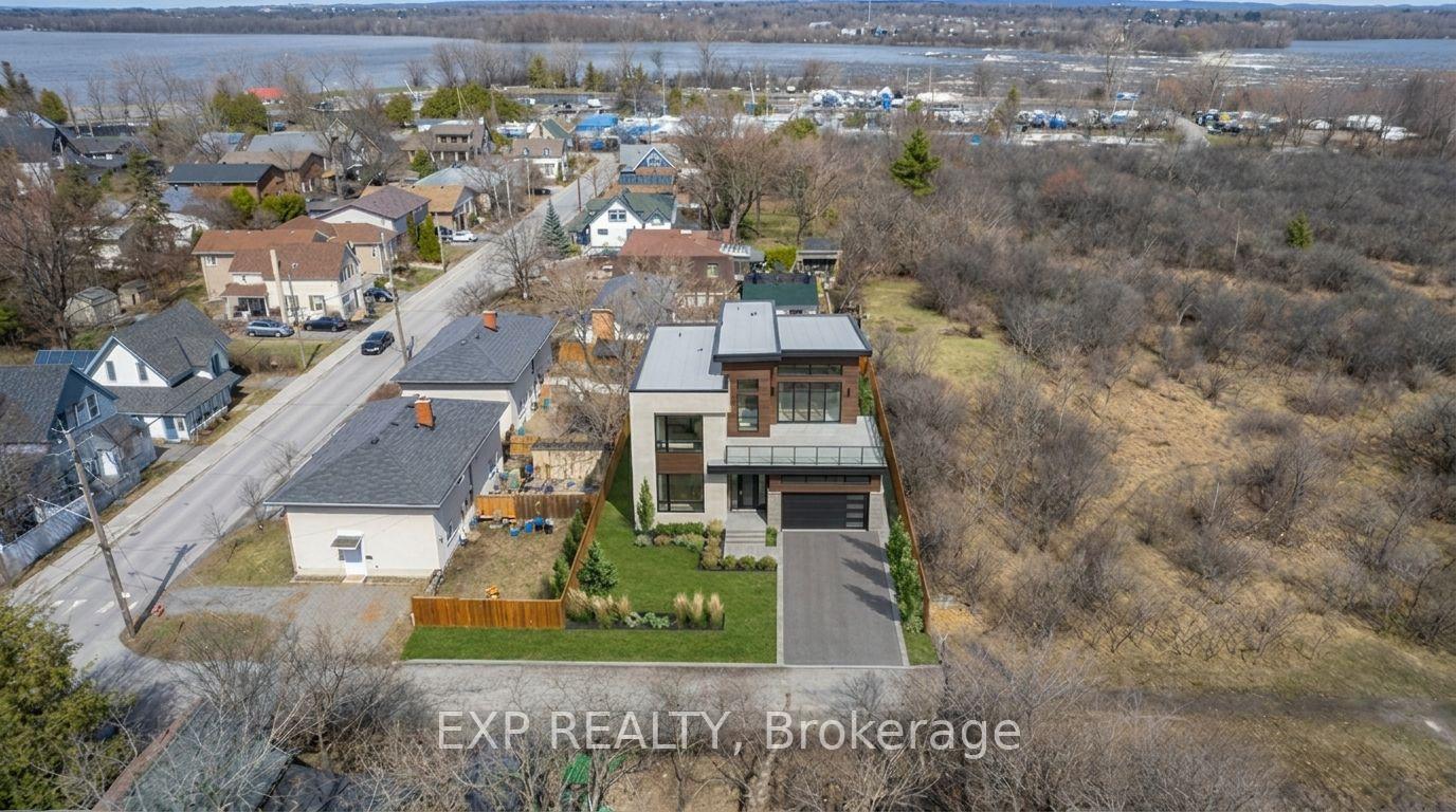 2723 Rowatt Street, Britannia - Lincoln Heights and Area — photo 4 of 5