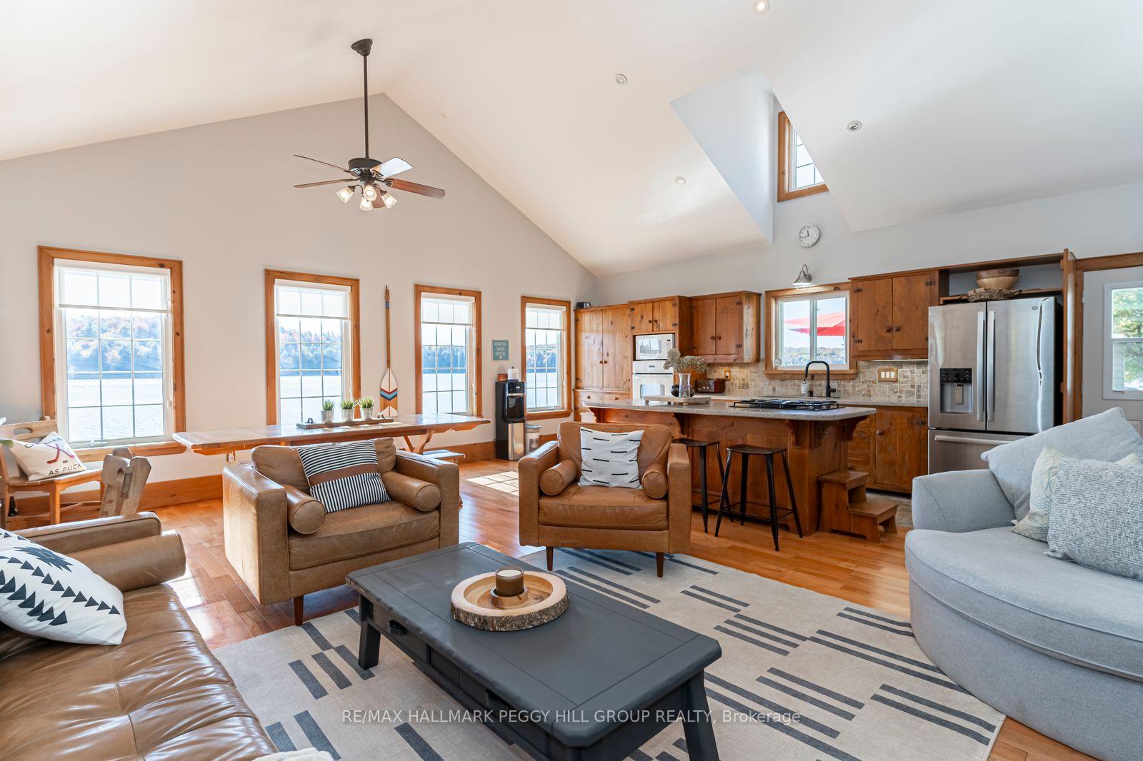 3978 South Portage Road, Huntsville — photo 4 of 5