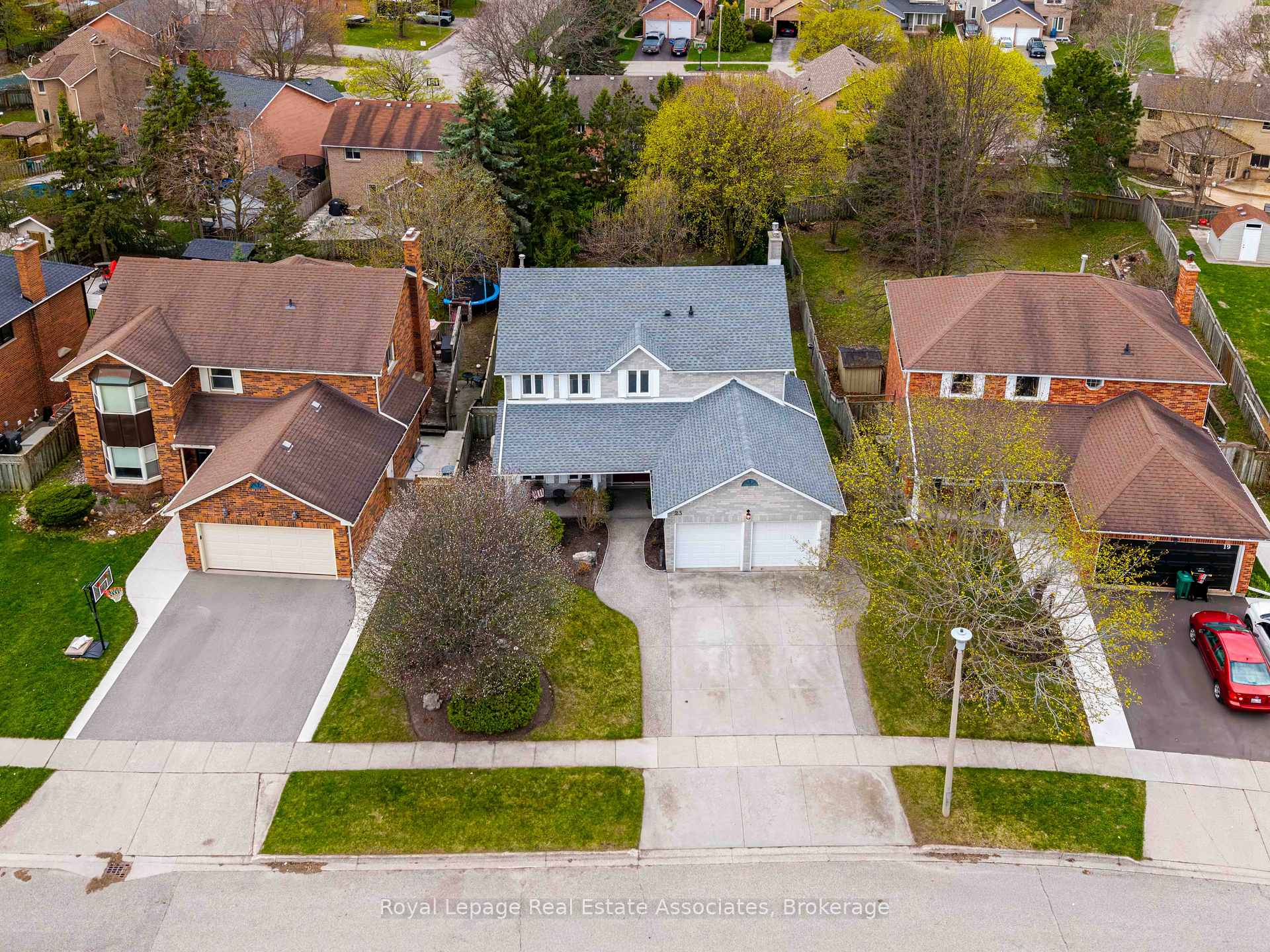 23 Handorf Drive, Cambridge — photo 4 of 5