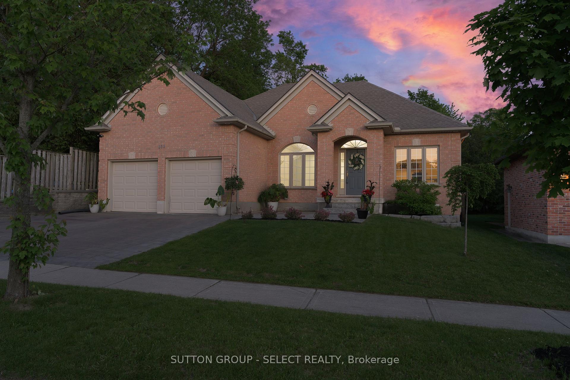 135 Plane Tree Drive, London North, ON N6G 5H4 — London North, Ontario