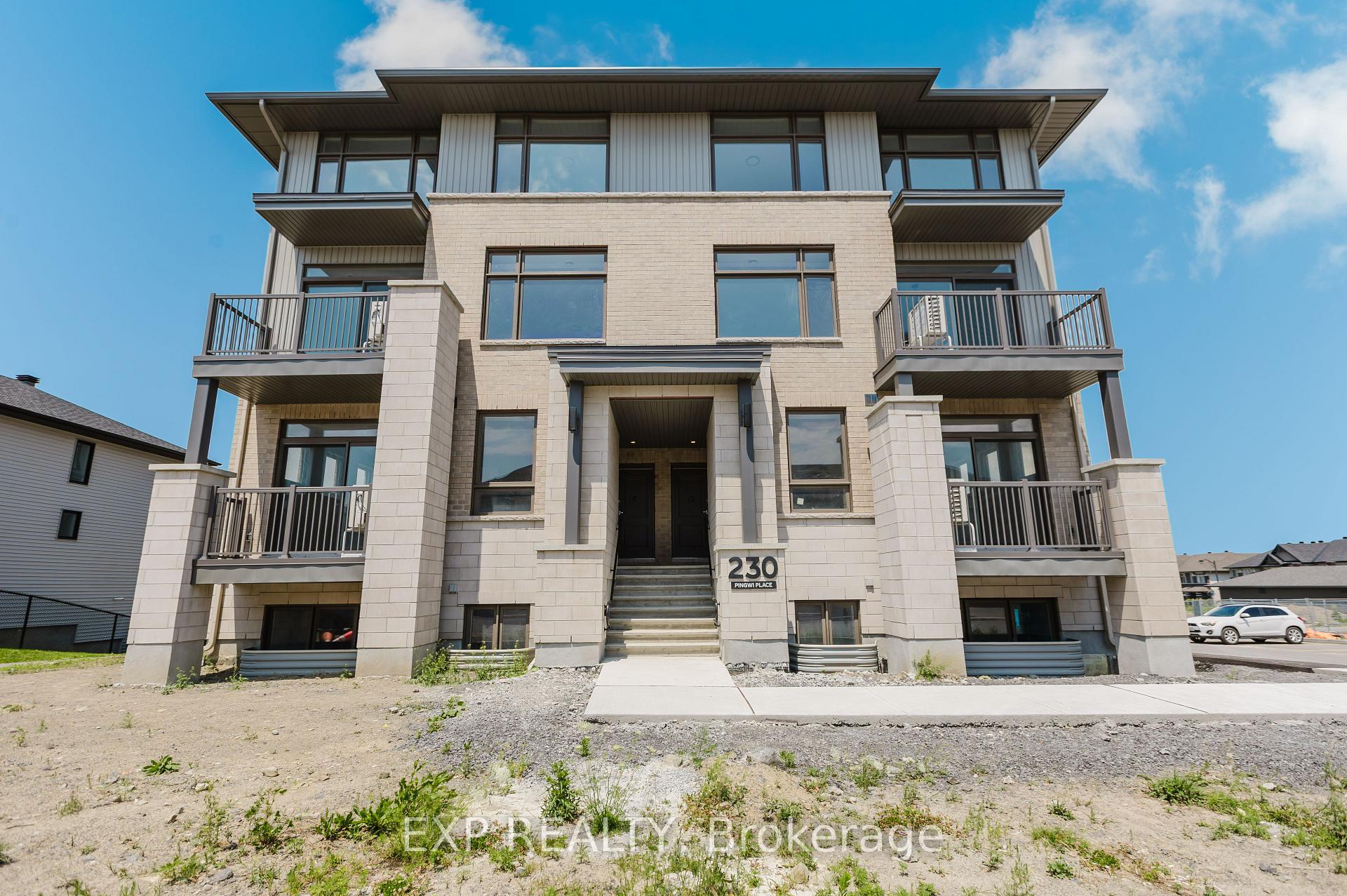 230 Pingwi Place E, Blossom Park - Airport and Area, ON K1X 0E9 — Blossom Park - Airport and Area, Ontario