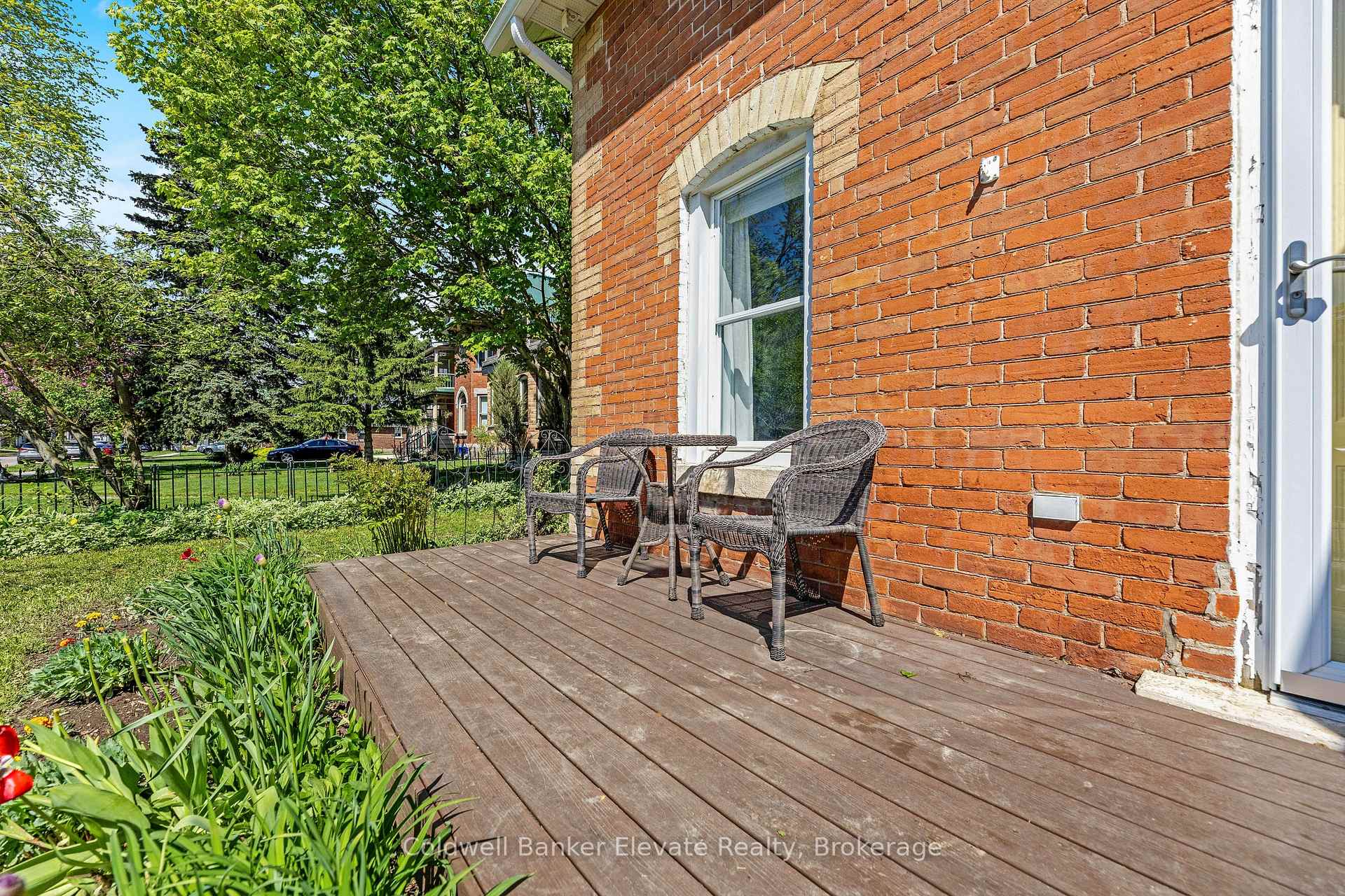 330 Main Street E, Shelburne — photo 4 of 5