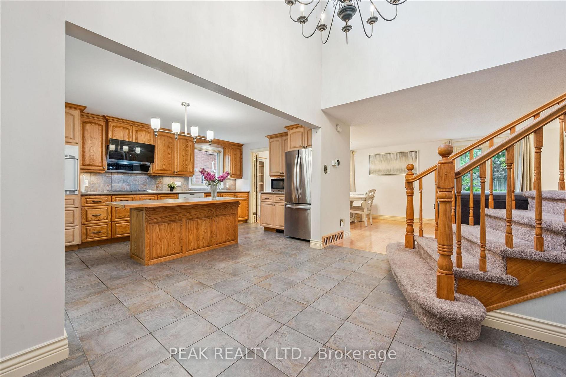 459 BELGREEN Way, Waterloo — photo 3 of 5