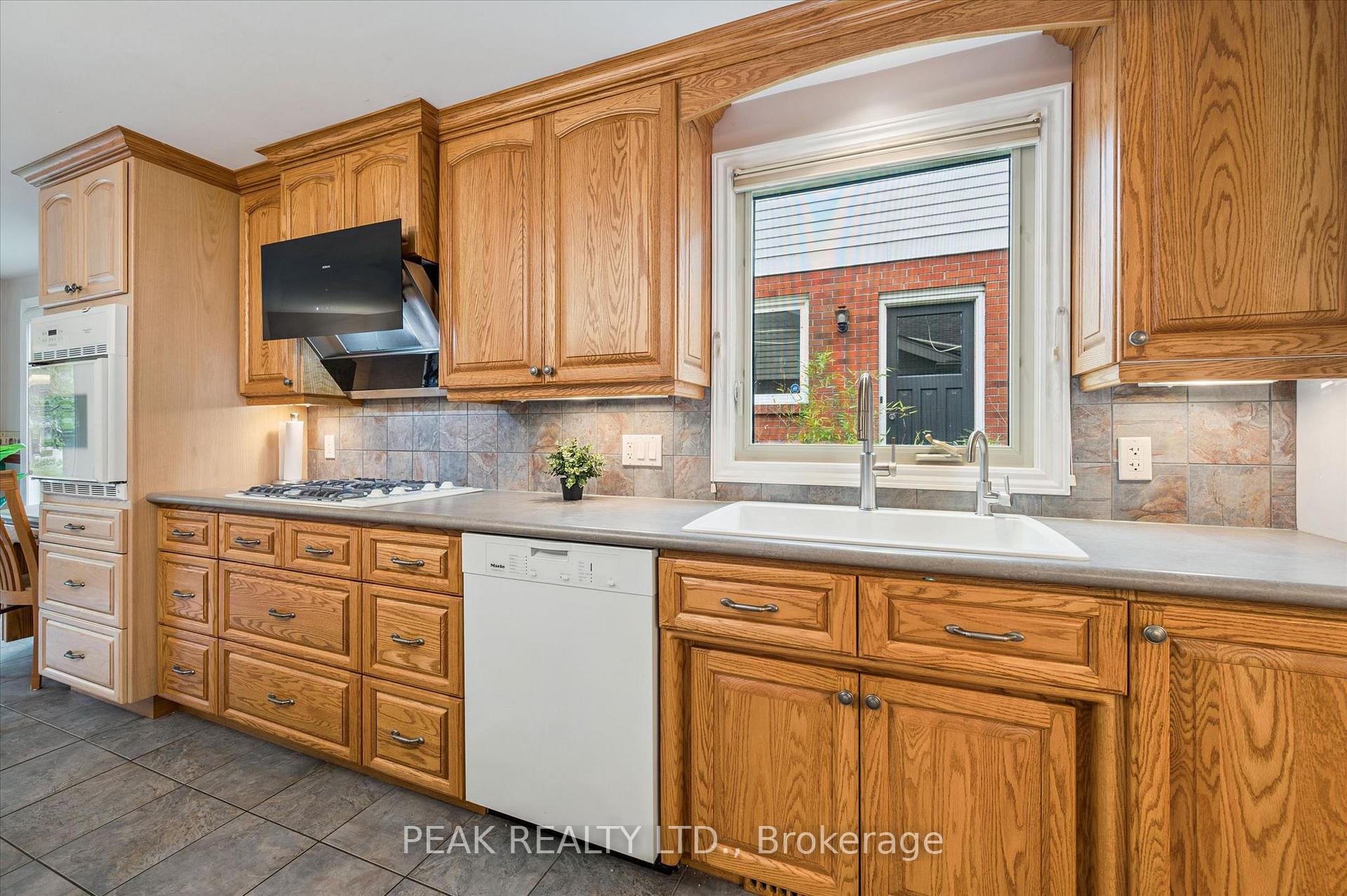459 BELGREEN Way, Waterloo — photo 5 of 5
