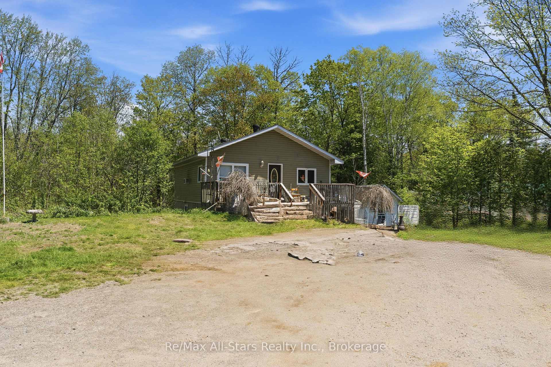 2170 Buckslide Road, Algonquin Highlands — photo 3 of 5