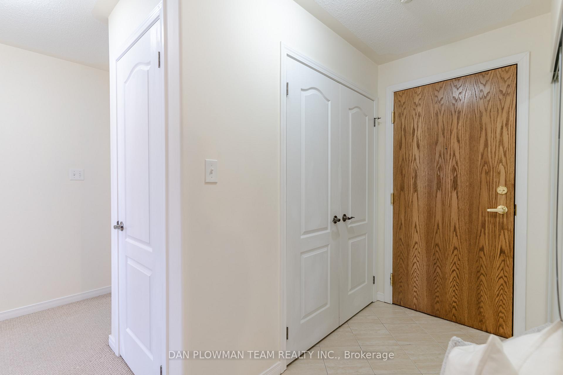 306 Spillsbury Drive 209, Peterborough — photo 5 of 5