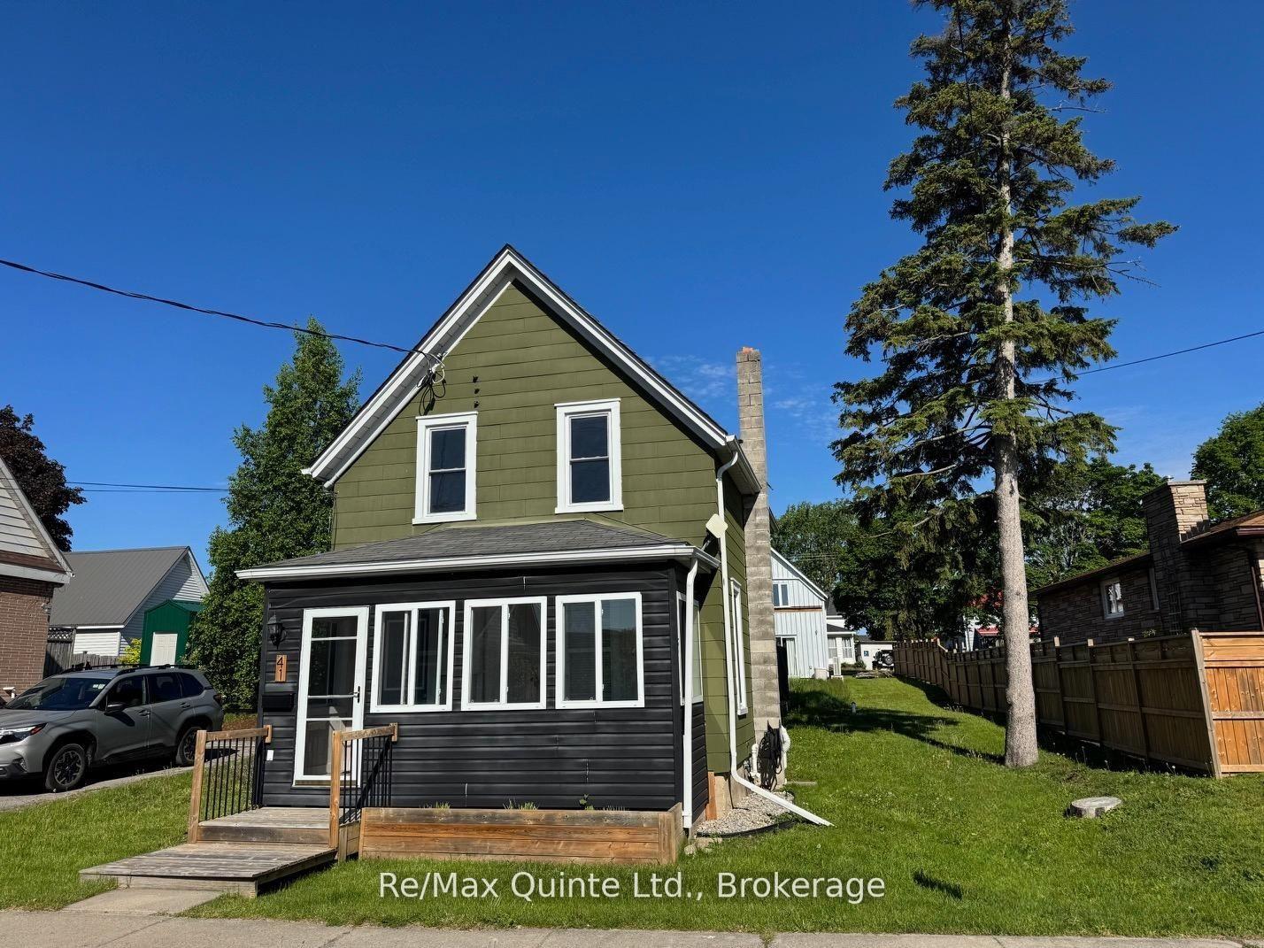 41 Hill Street, Prince Edward County, ON K0K 2T0 — Prince Edward County, Ontario