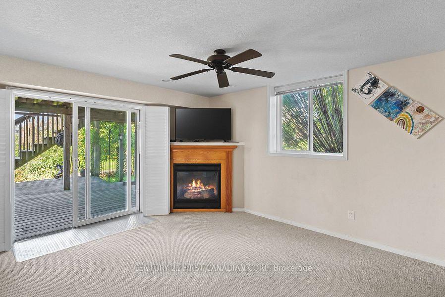 1841 Foxwood Avenue walkout  basement, London North — photo 2 of 5