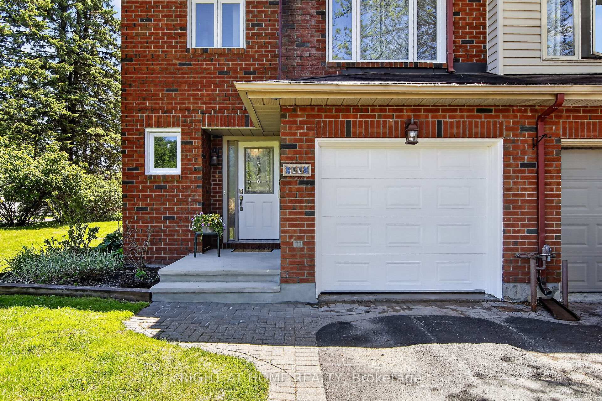 88 Furlong Crescent, Kanata — photo 2 of 5