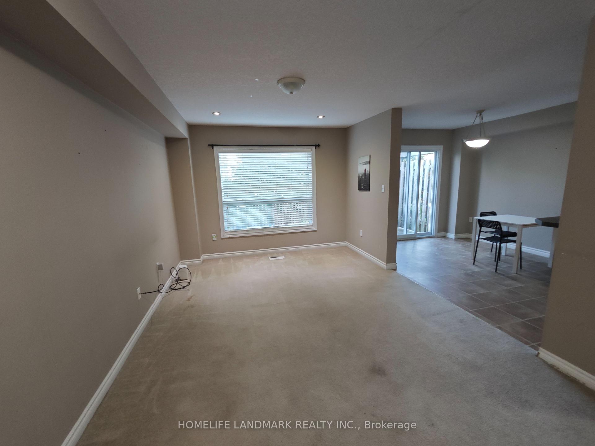 370 Sauve Crescent, Waterloo — photo 4 of 5