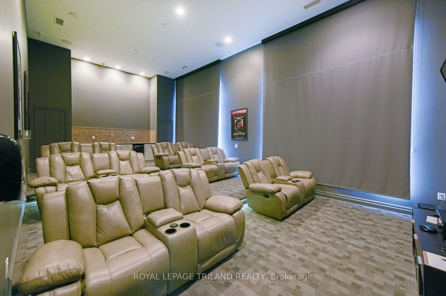 260 VILLAGE WALK Boulevard 1403, London North — photo 5 of 5