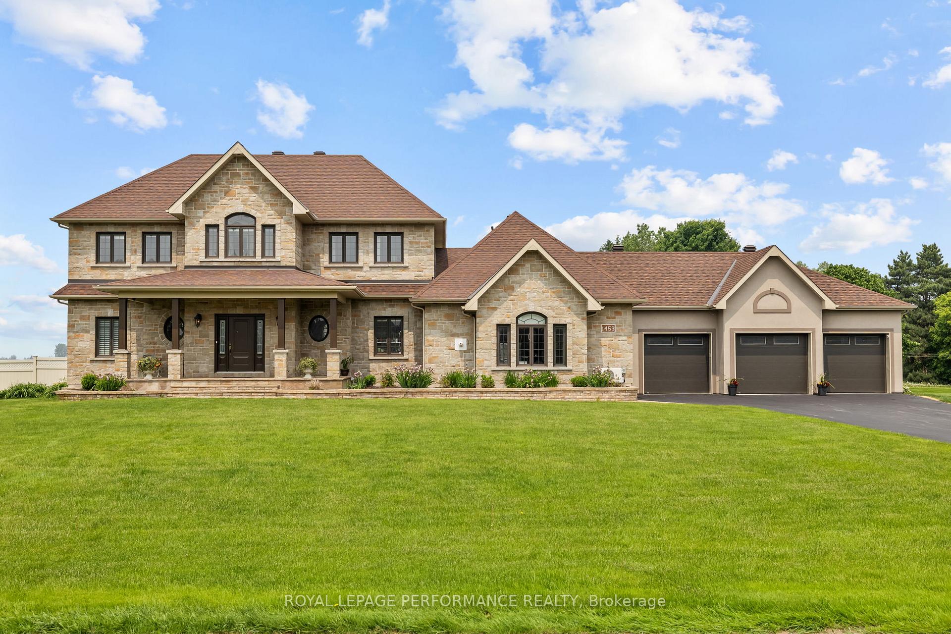 1453 Notre Dame Street, Russell, ON K0A 1W0 — Russell, Ontario