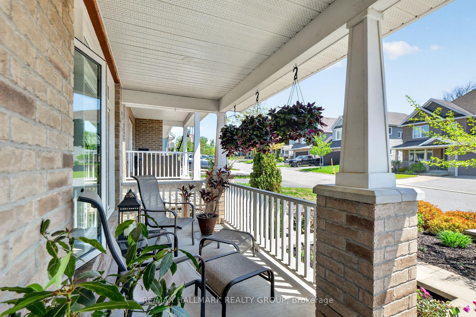707 Mashkig Avenue, Orleans - Cumberland and Area — photo 3 of 5