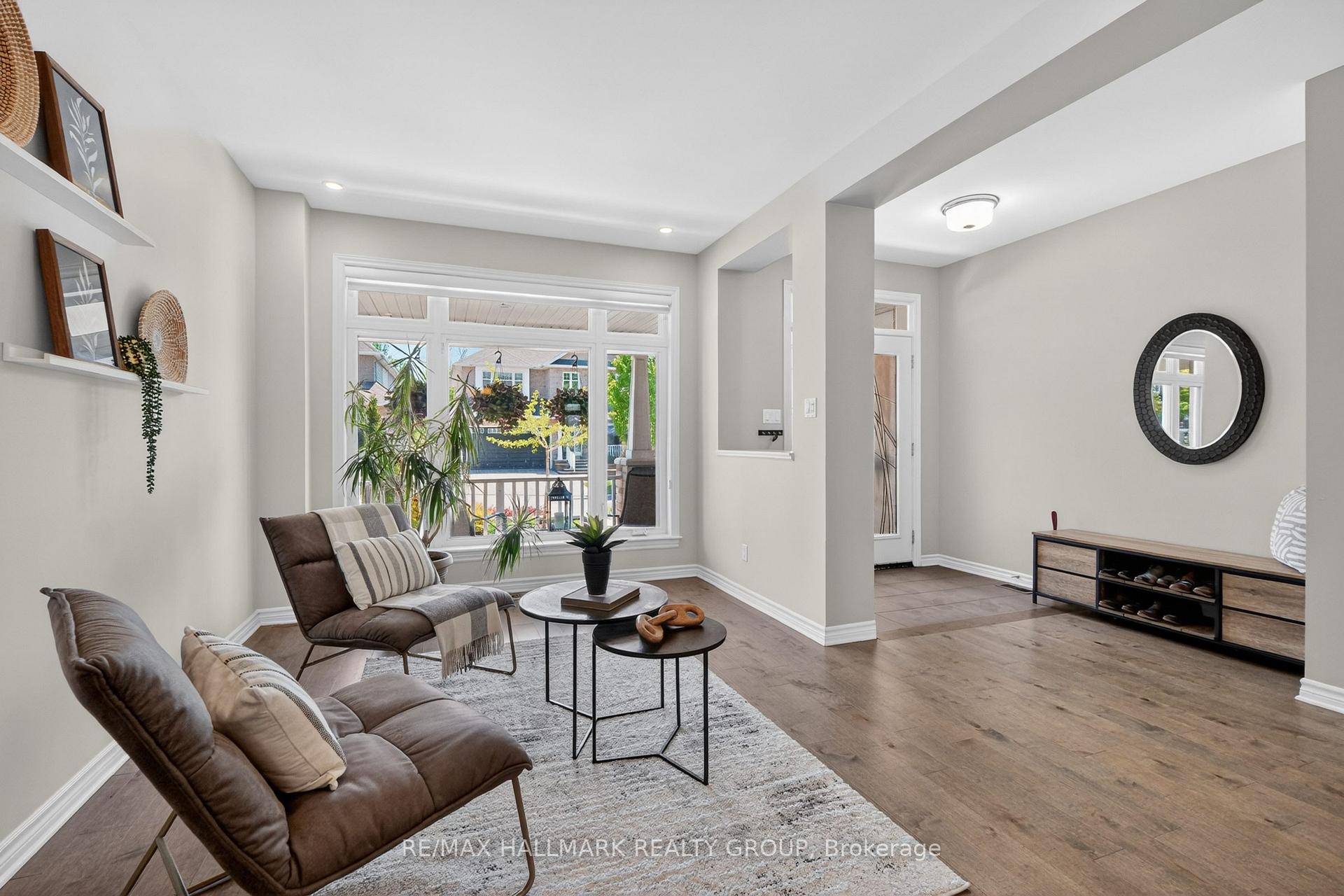 707 Mashkig Avenue, Orleans - Cumberland and Area — photo 5 of 5