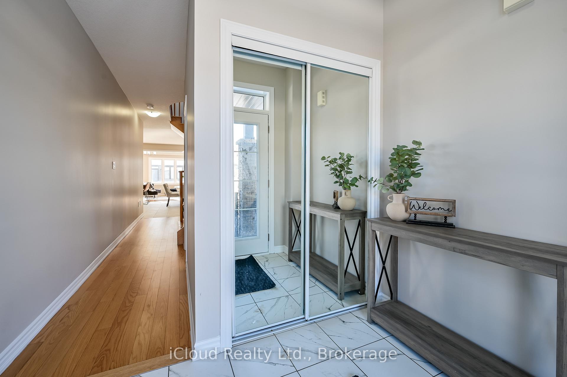 13 Gunn Avenue, Brantford — photo 2 of 5