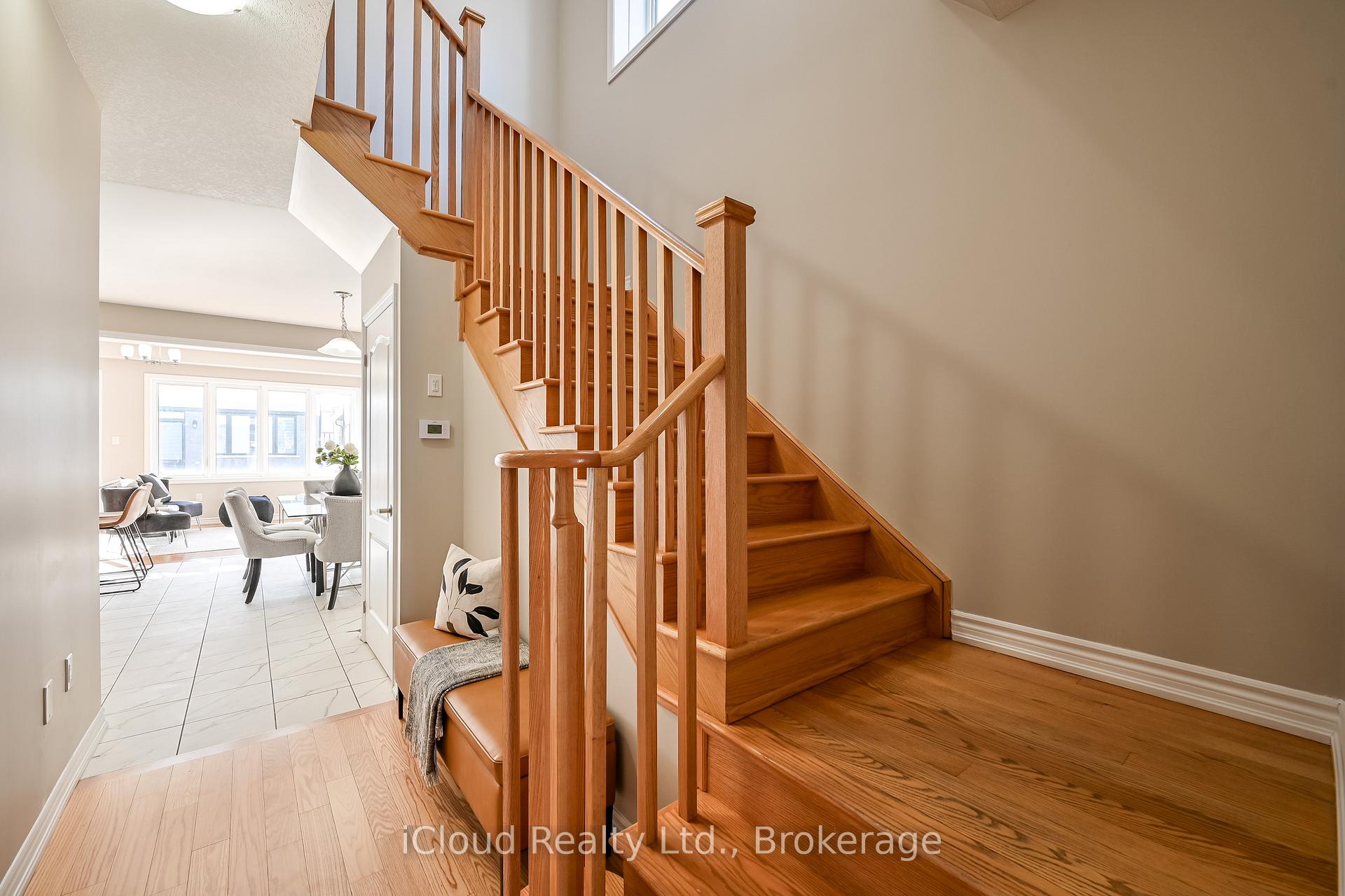 13 Gunn Avenue, Brantford — photo 3 of 5