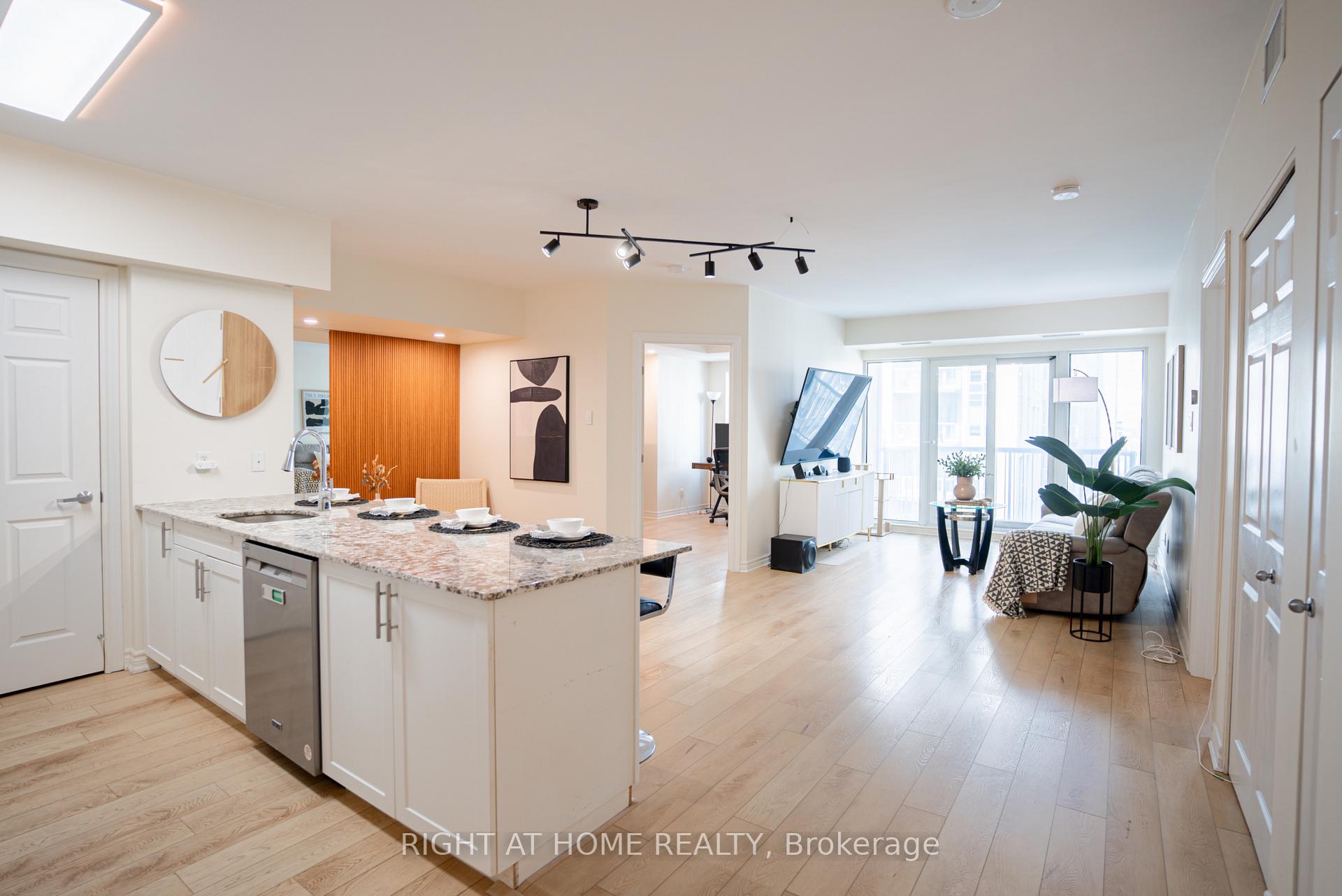 234 Rideau Street 1805, Lower Town - Sandy Hill — photo 3 of 5