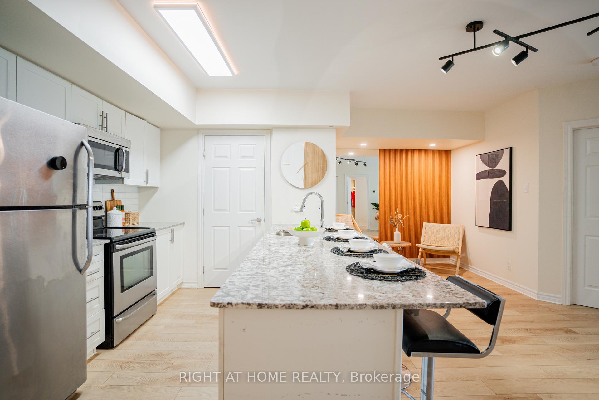 234 Rideau Street 1805, Lower Town - Sandy Hill — photo 4 of 5