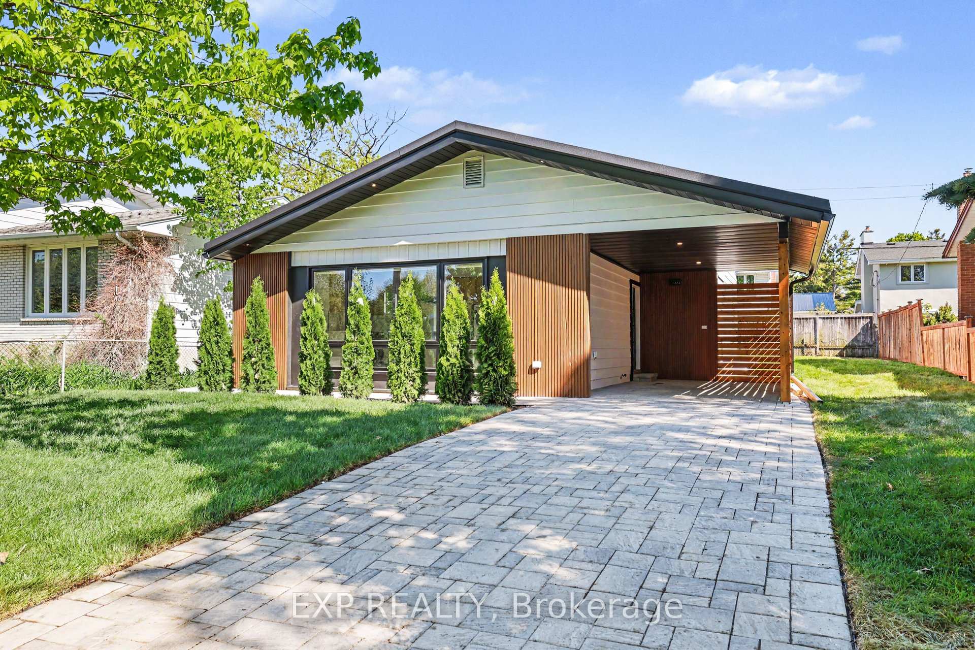 1273 Ridgemont Avenue, Hunt Club - South Keys and Area — photo 2 of 5