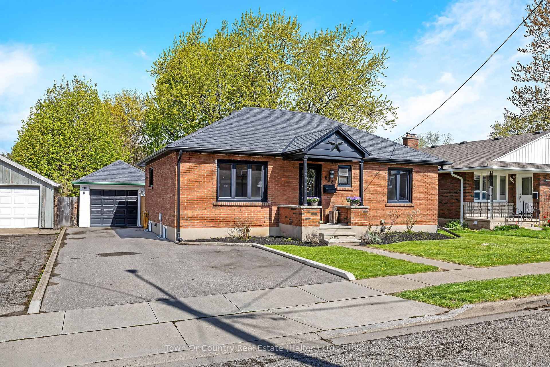 632 WATERLOO Street S, Cambridge, ON N3H 1P5 — Cambridge, Ontario
